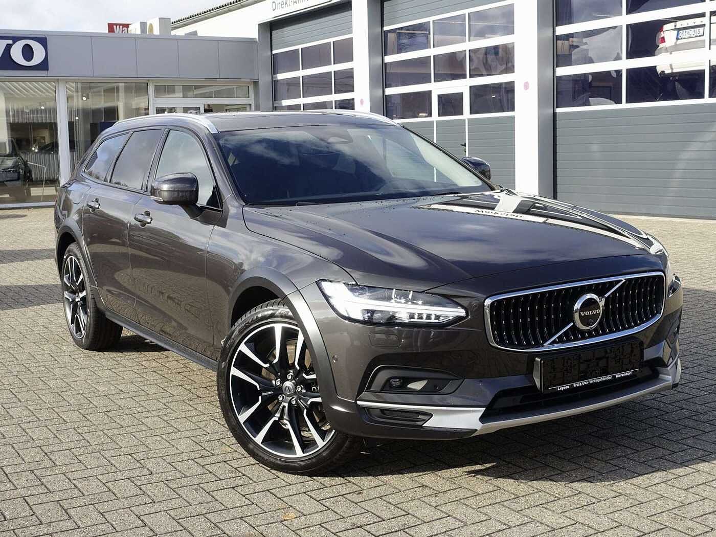 Volvo  Plus B4 AWD/360°/Standhz. /Pano