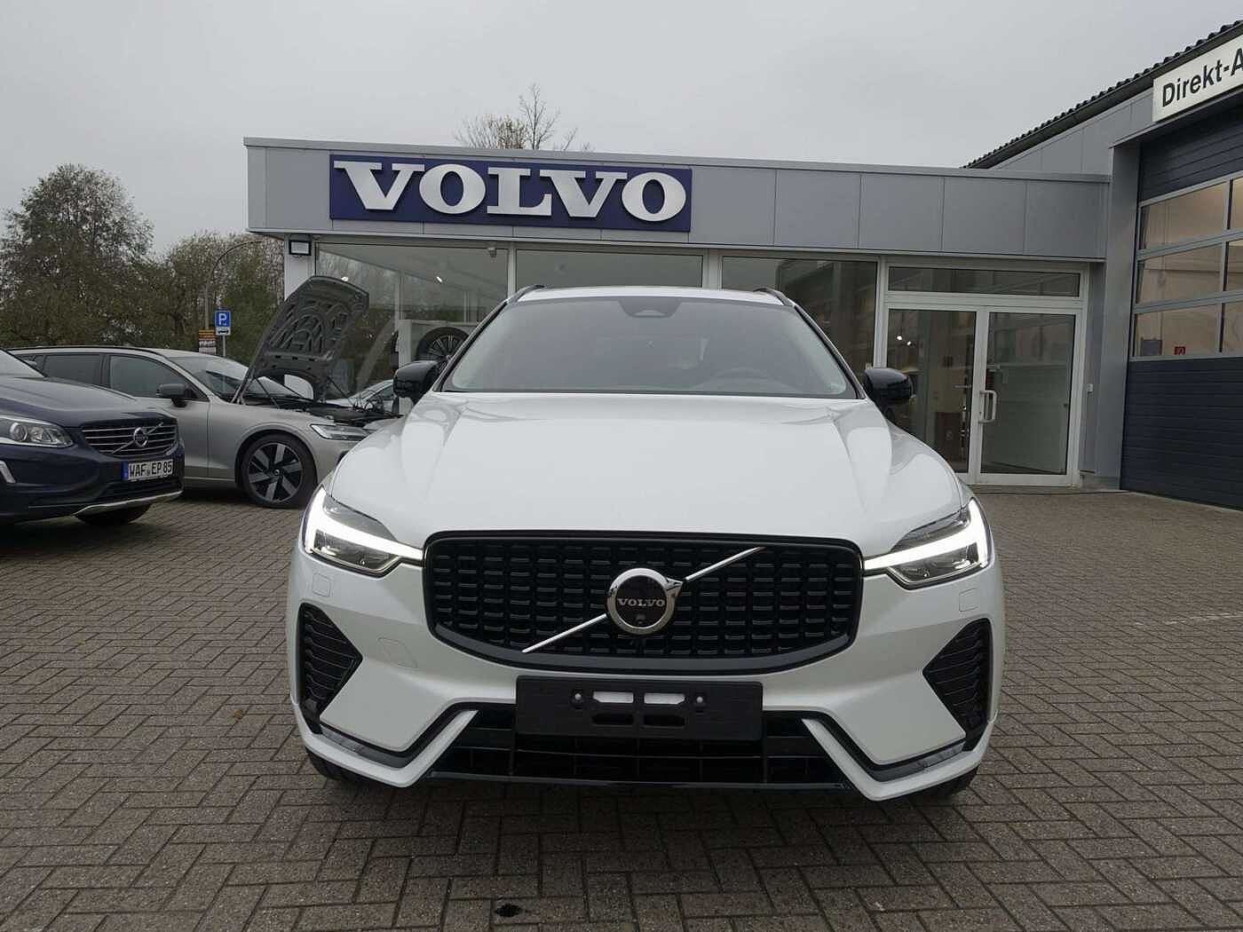 Volvo  Plus B4 AWD Mild-Hybrid/Dark/360°/BLIS/H&K