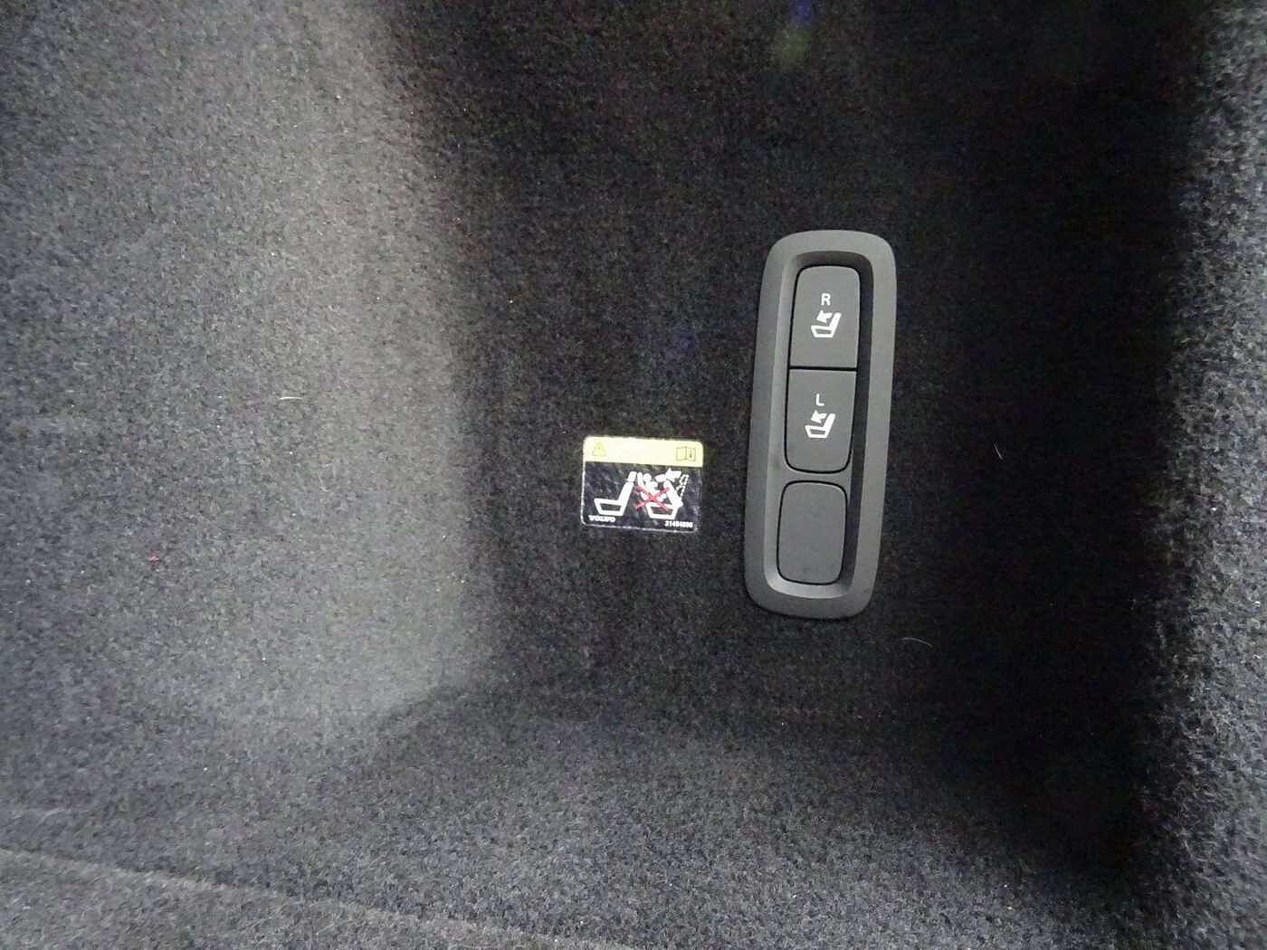 Volvo  D4 Inscription/Pilot/Sitzhz. /Voll-LED/Parka.