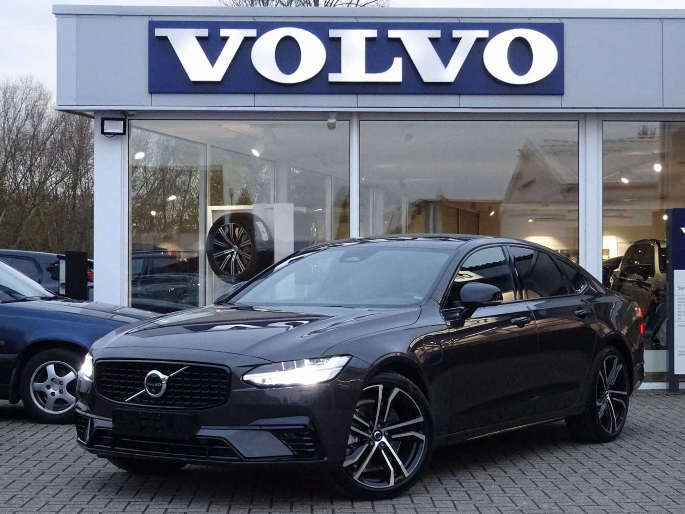 Volvo  Recharge Ultimate T8 AWD Plug-in Hybrd/H&K