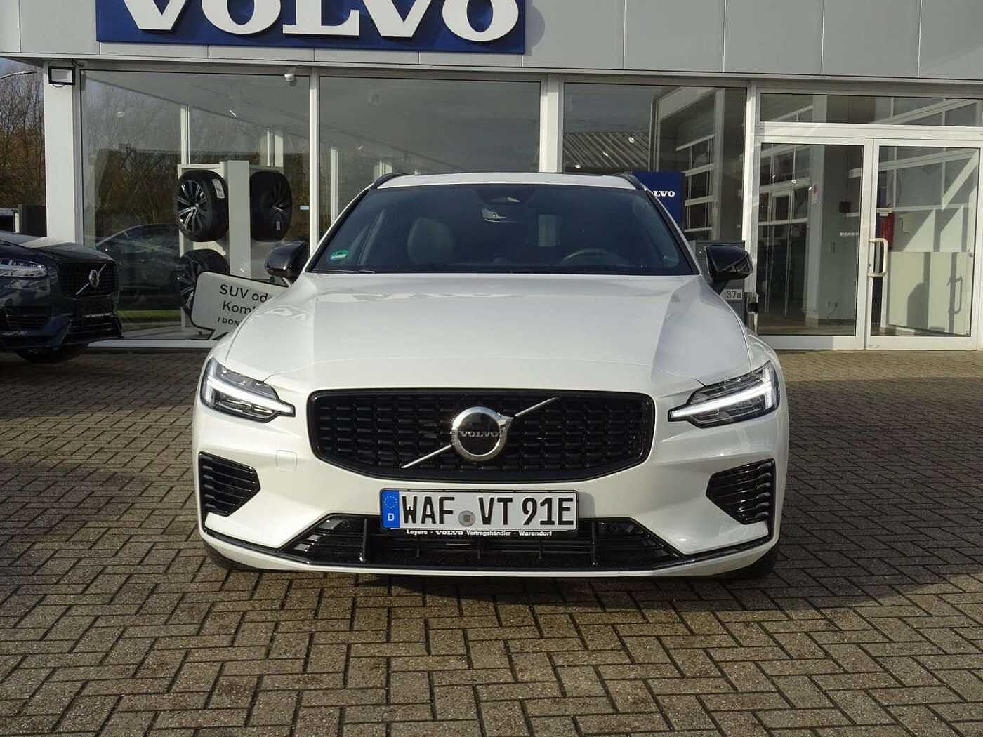 Volvo  T8 AWD Plug-in Hybrid/B&W/Lenkradhz. /HeadUp