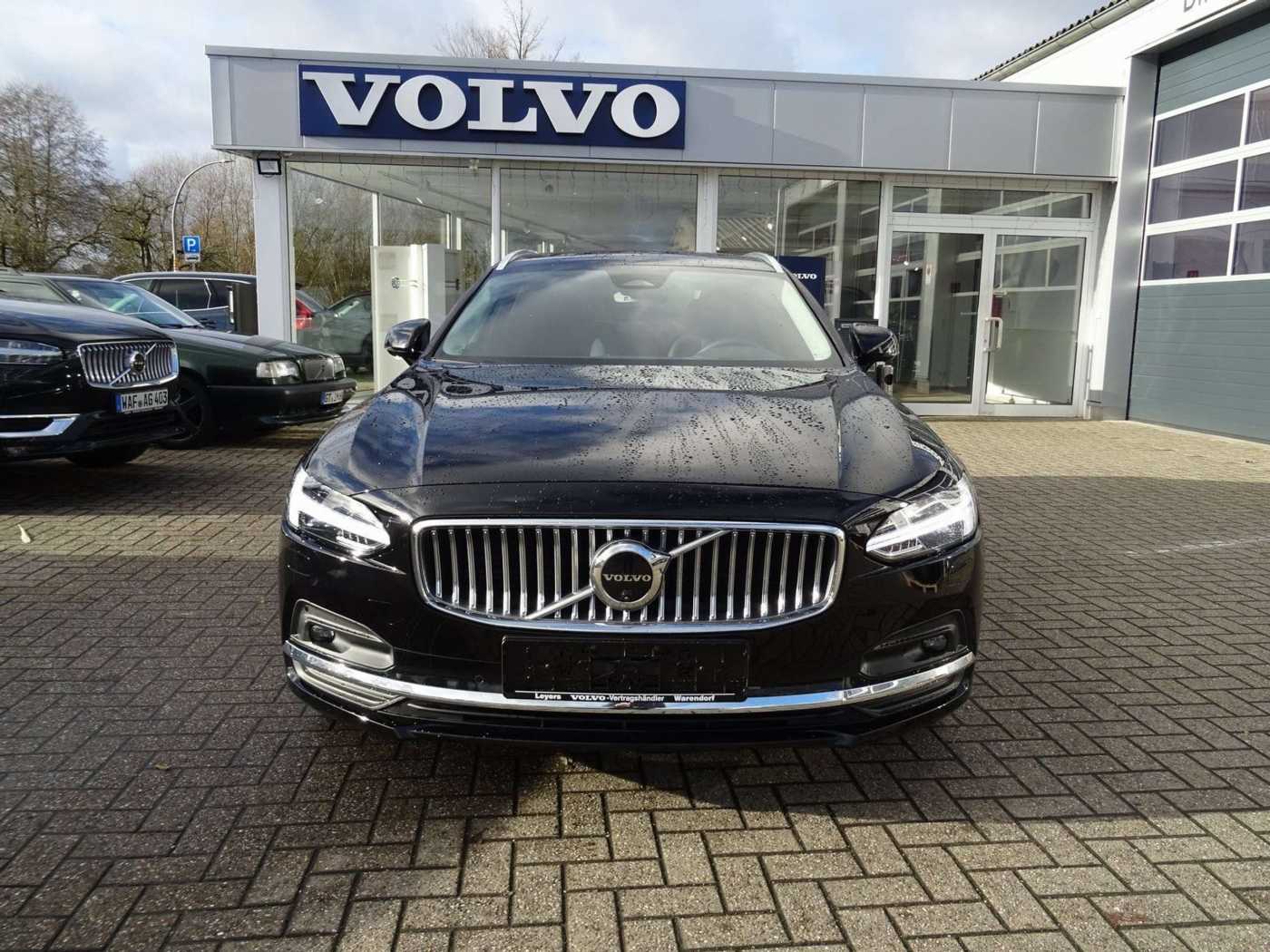 Volvo  Ultimate, B4 Mild-Hybrid/Bright/360°/HeadUP