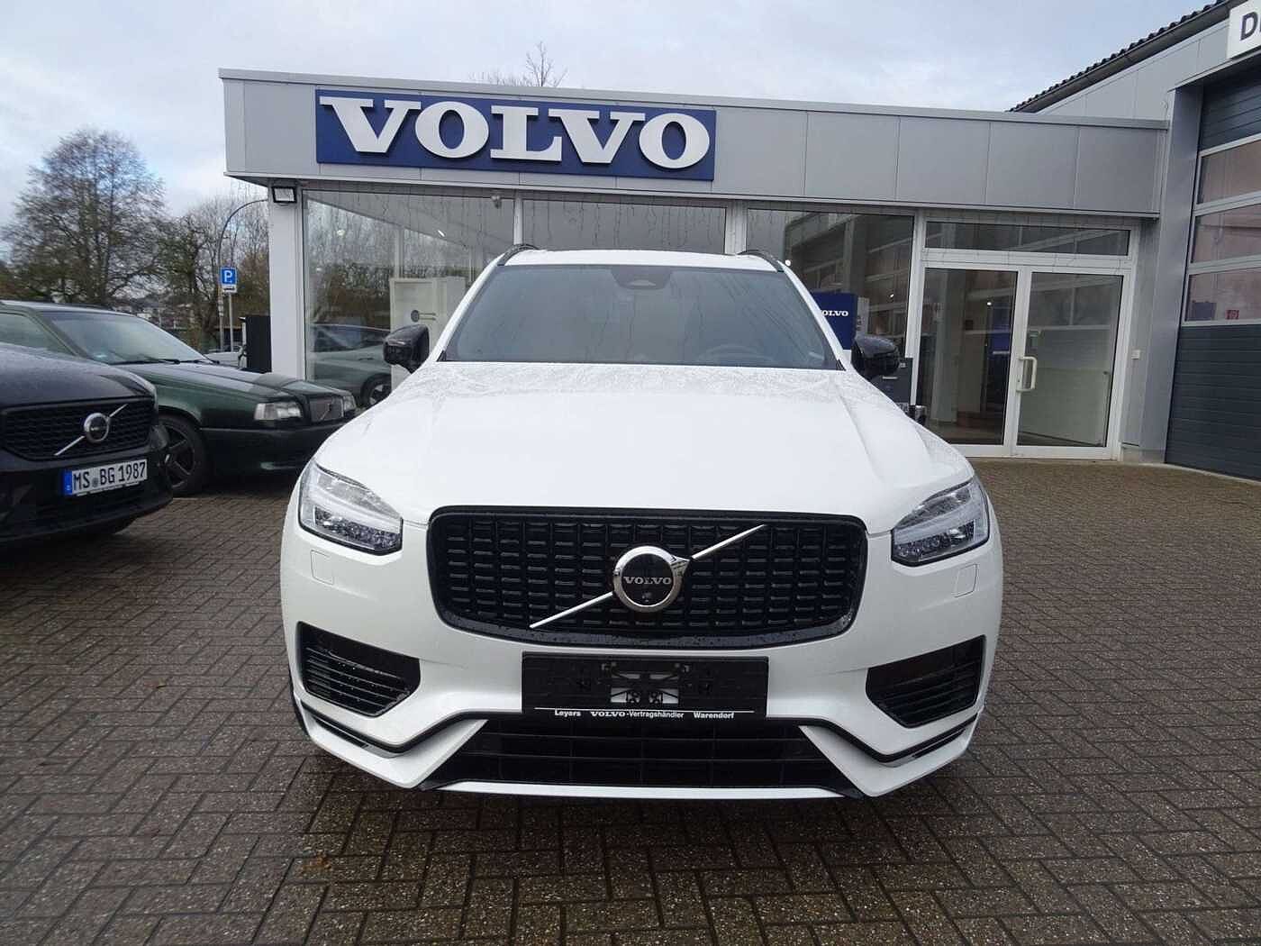 Volvo  Recharge Ultimate T8 AWD/FourC/360°/B&W/AHK