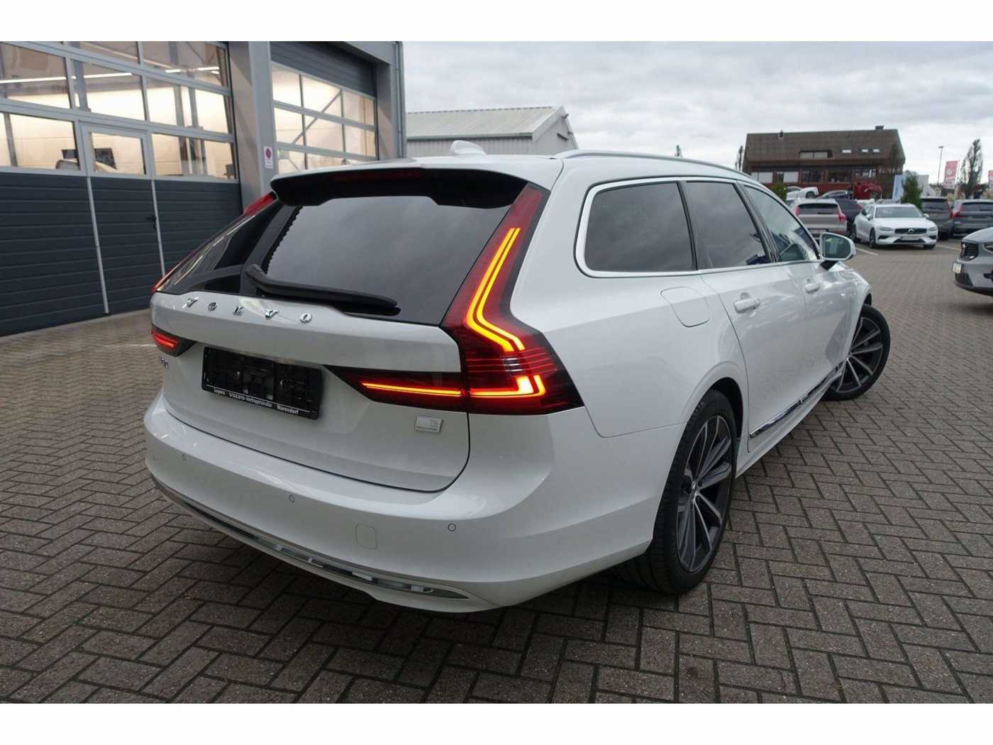 Volvo  T6 AWD Recharge Inscription Expression/Pano