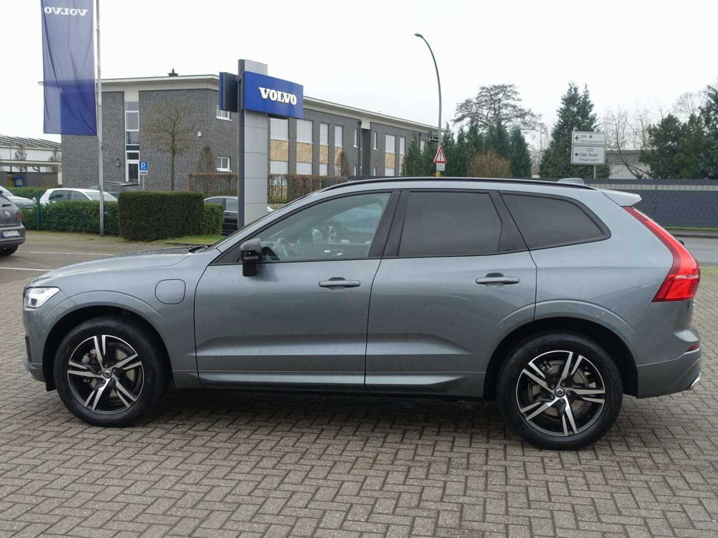 Volvo  Recharge T8 AWD R-Design PANO/360°KAM/BLIS