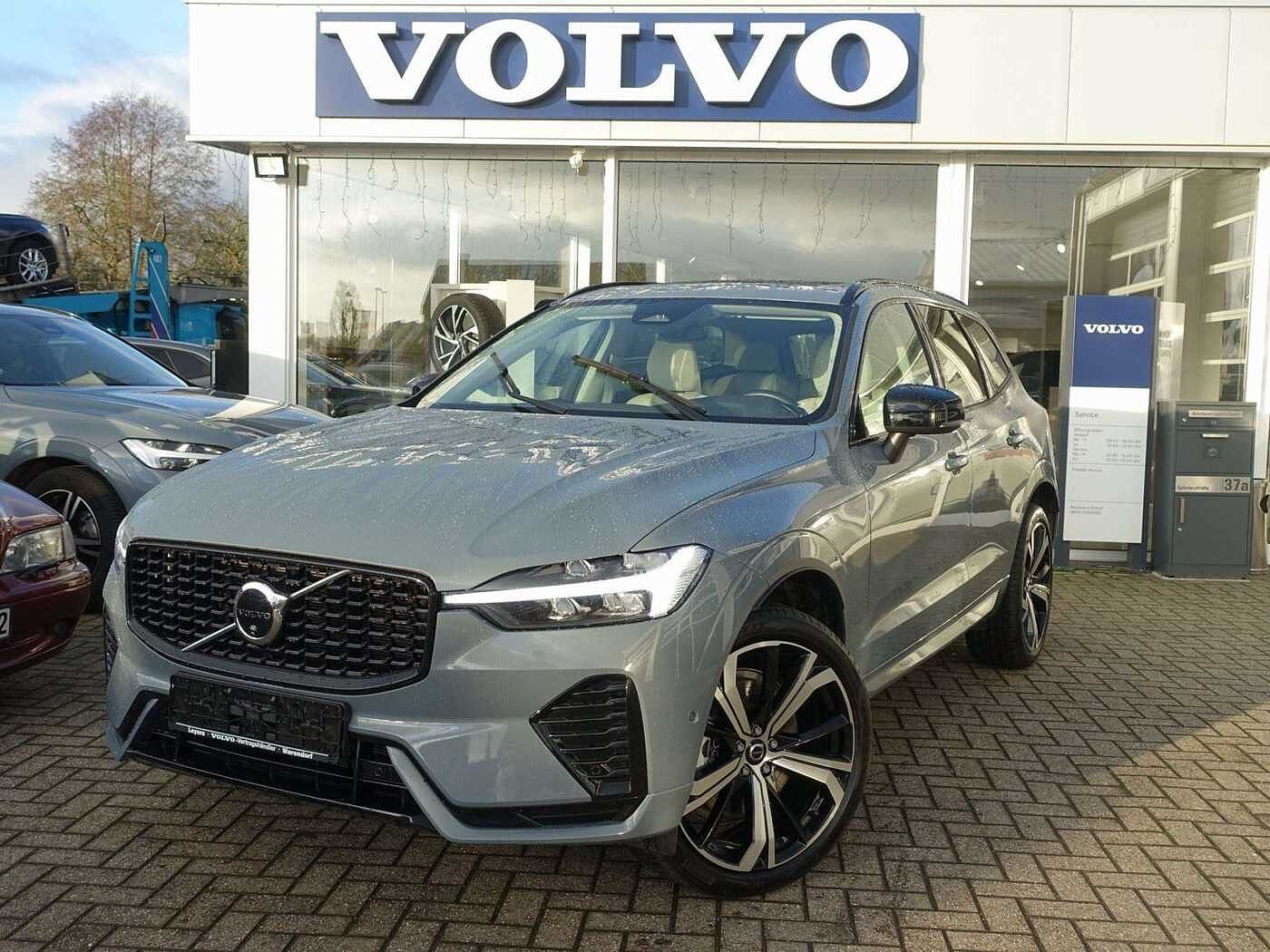 Volvo  Plus Dark B4 Mild-Hybrid PANO/360°KAM/AHK