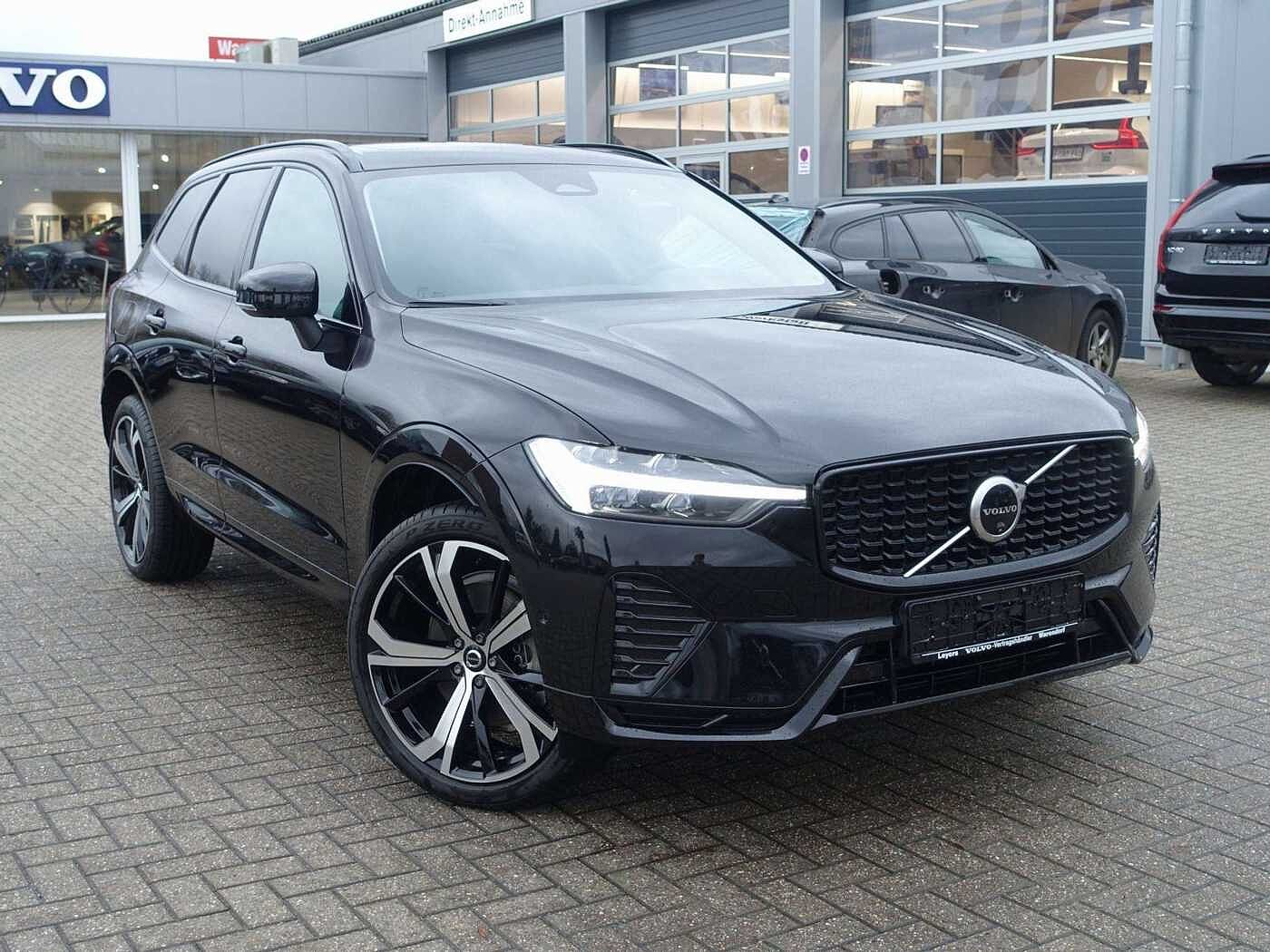 Volvo  Plus Dark B4 Mild-Hybrid PANO/AHK/360°KAM