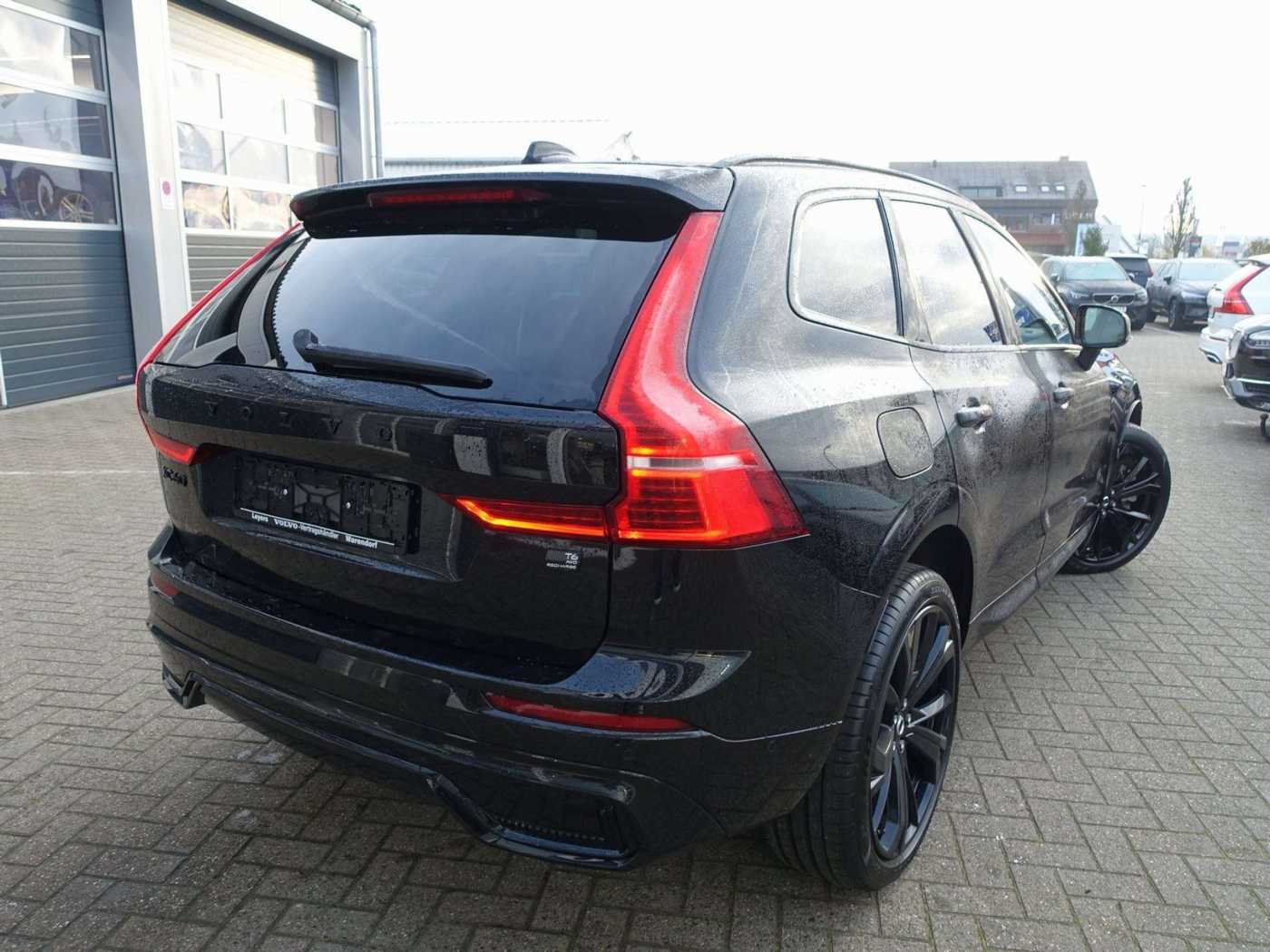 Volvo  Recharge Black Edition Ultimate T6 AWD/B&W