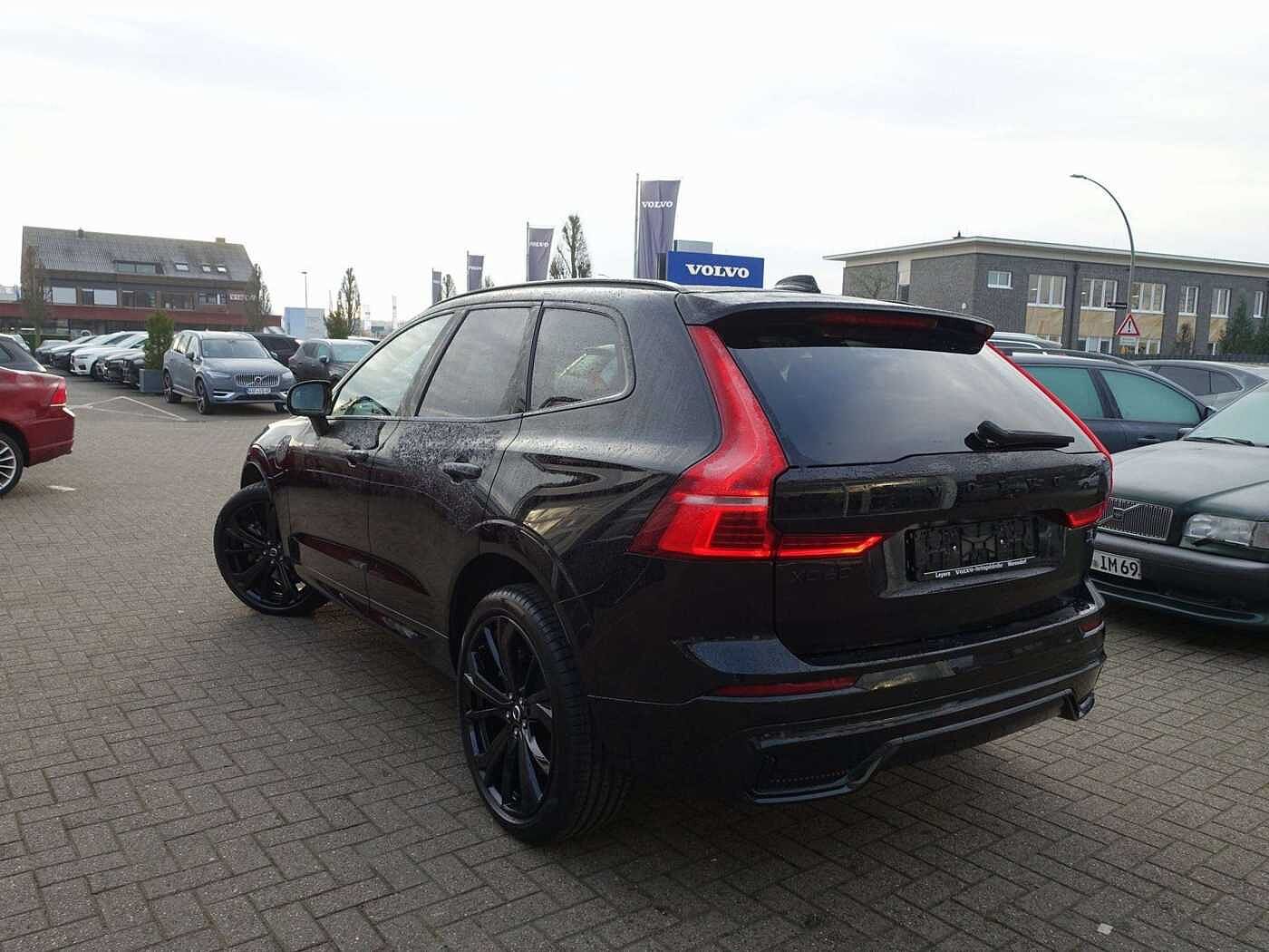 Volvo  Recharge Black Edition Ultimate T6 AWD/B&W