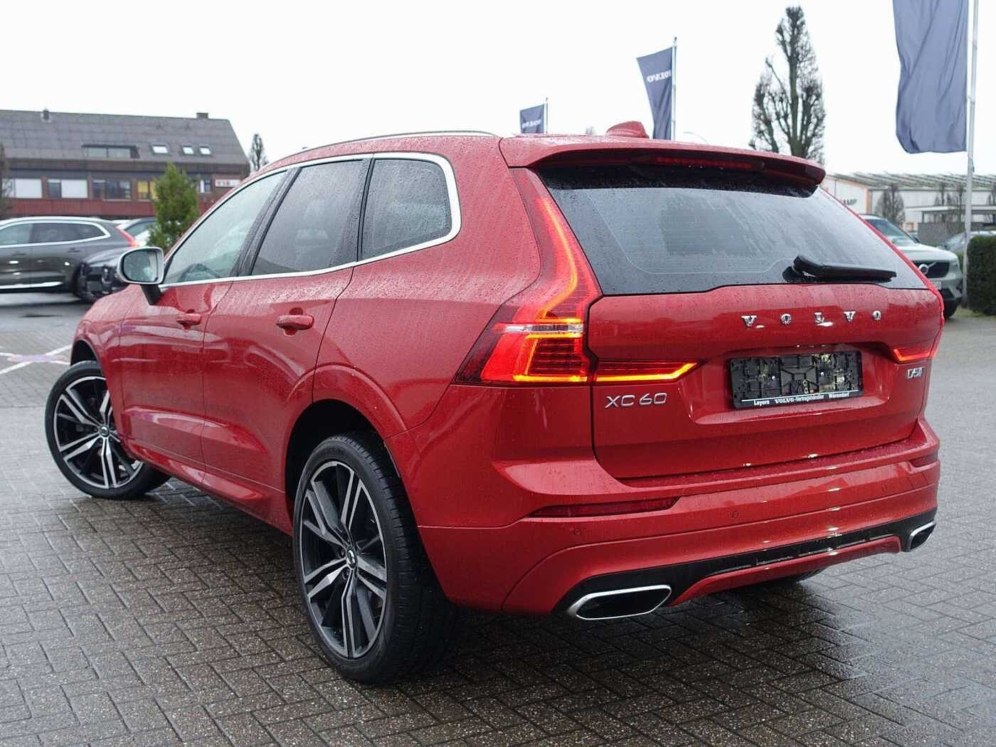 Volvo  D5 AWD R Design AHK/BLIS/HARMAN/KAMEARA