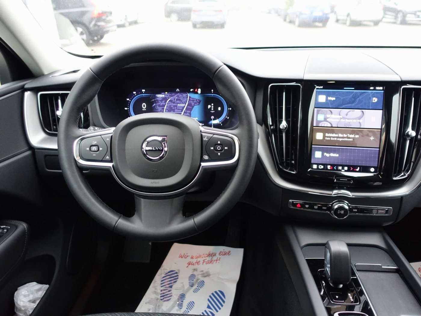 Volvo  Core, B4 Mild-Hybrid/AHK/Kamera/Carplay