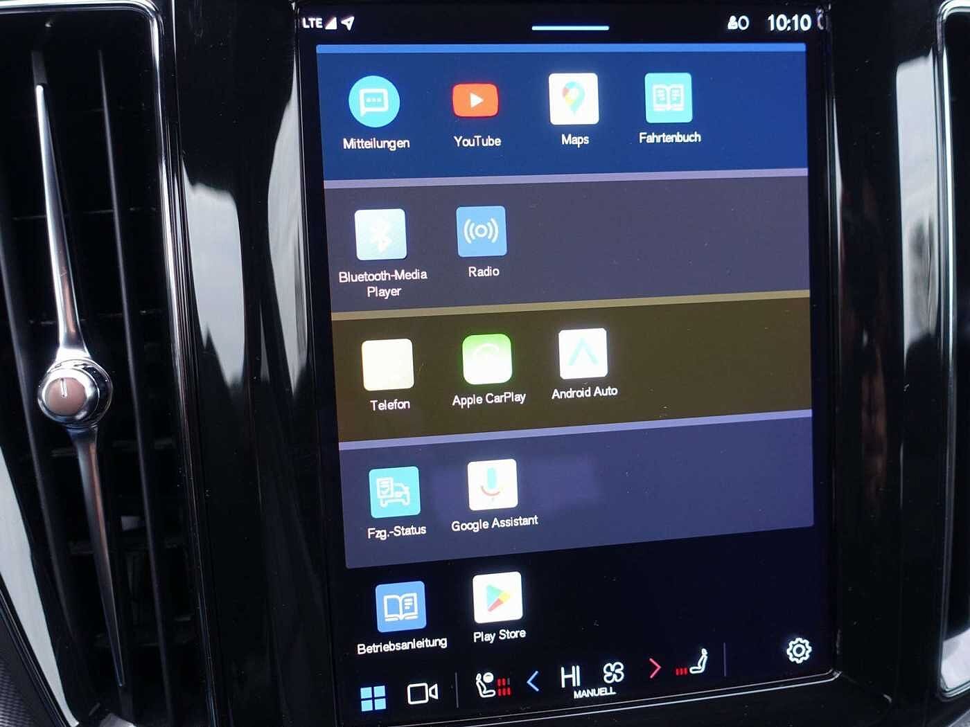 Volvo  B4 R-Design/360°/BLIS/Memory/Carplay/ACC