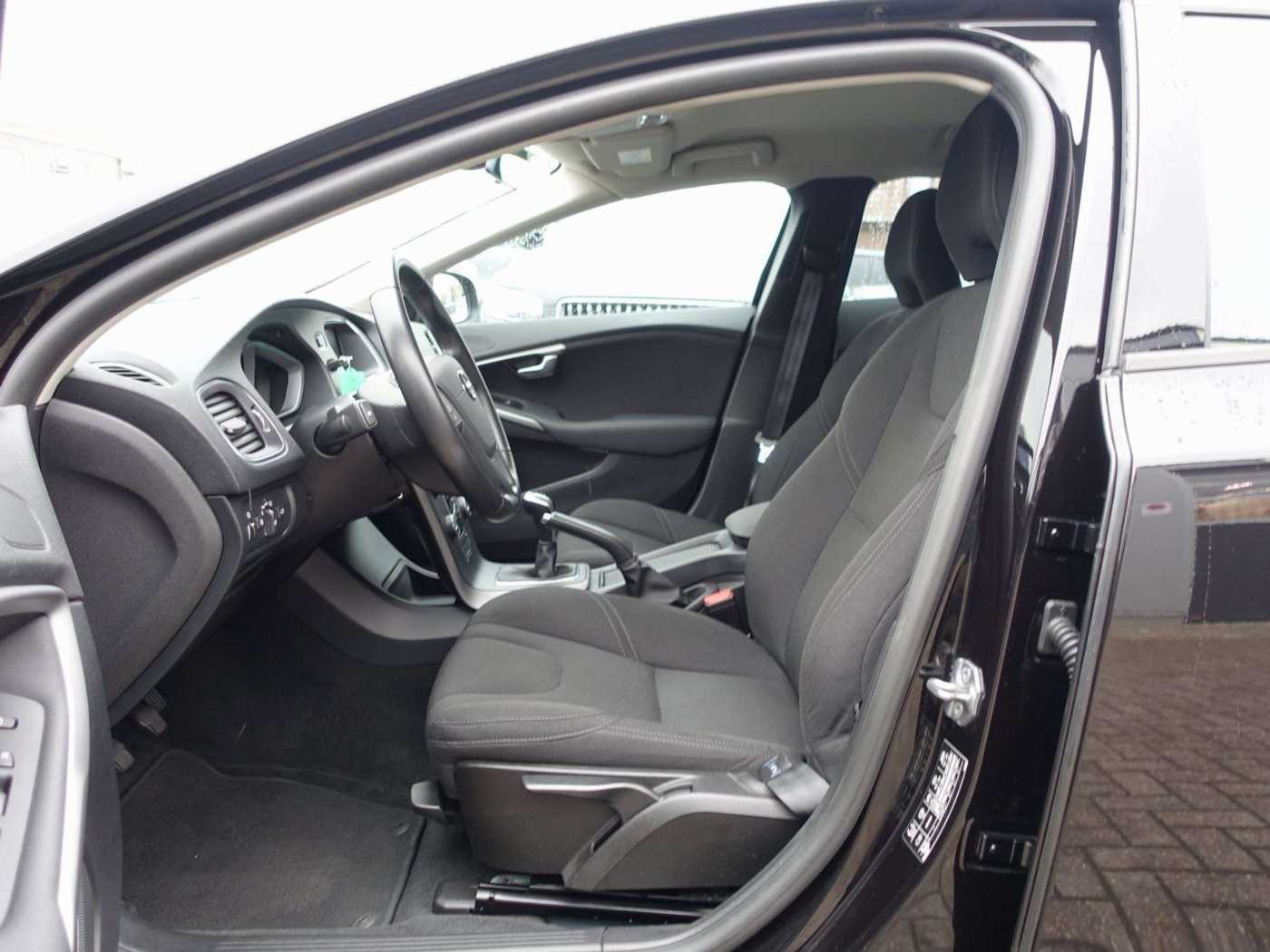 Volvo  V 40 T2 2.0 Kinetic/Navi/LED/PDC/Sitzhzg/Klima