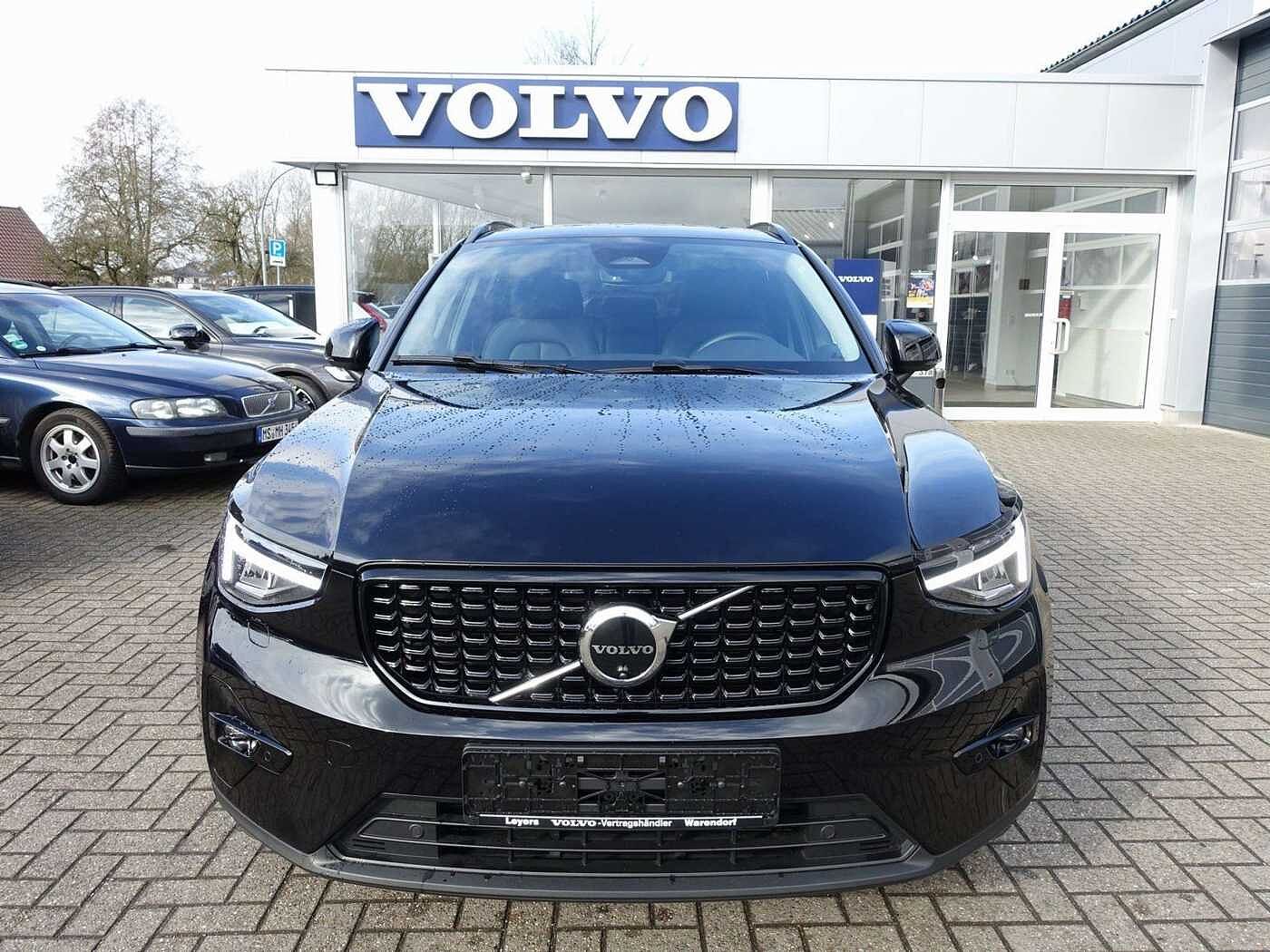 Volvo  Ultimate B4 Dark/360°/Pano/H&K/Memory/BLIS