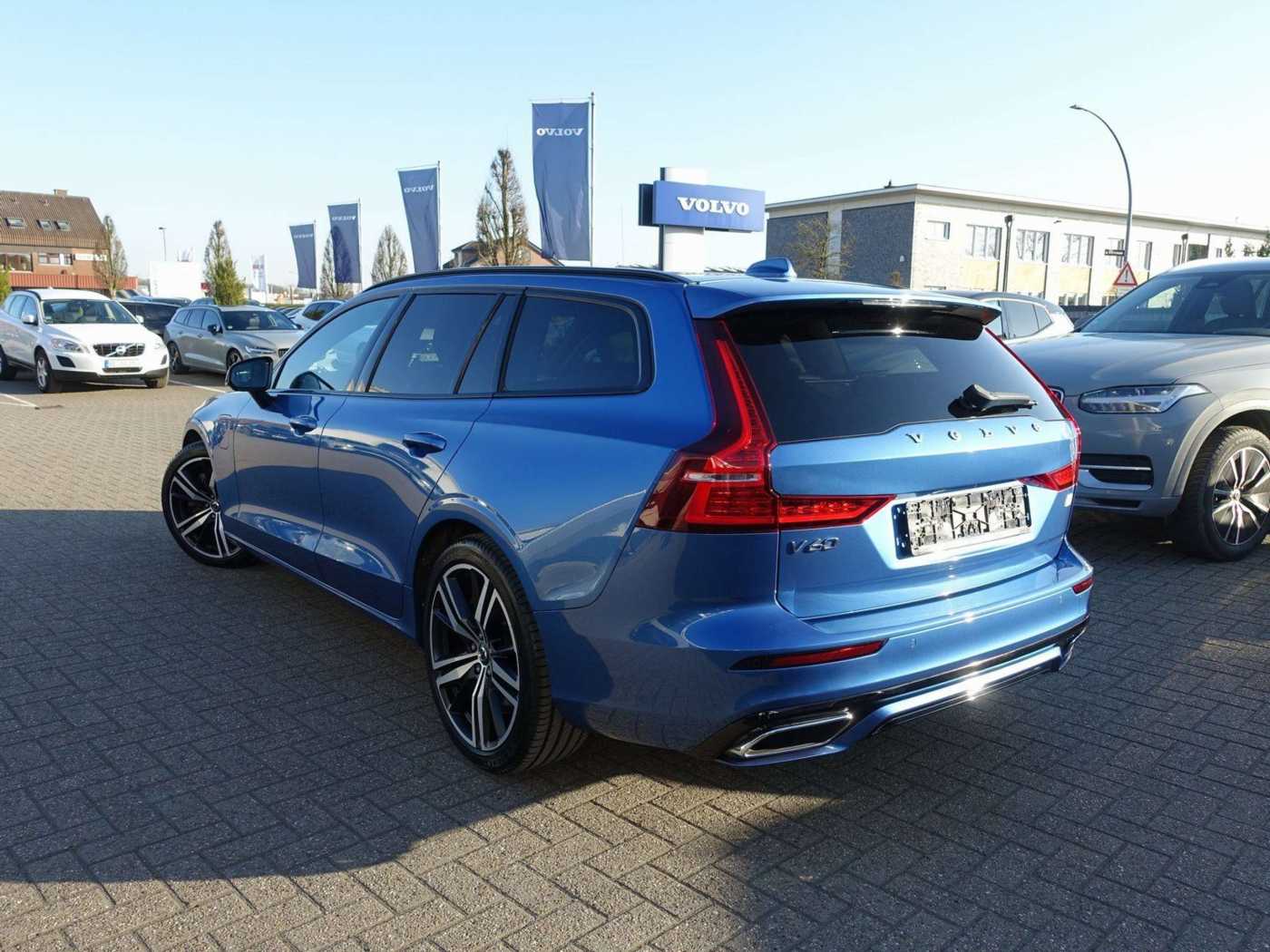 Volvo  T8 AWD R-Design/H&K/BLIS/Kamera/Carplay