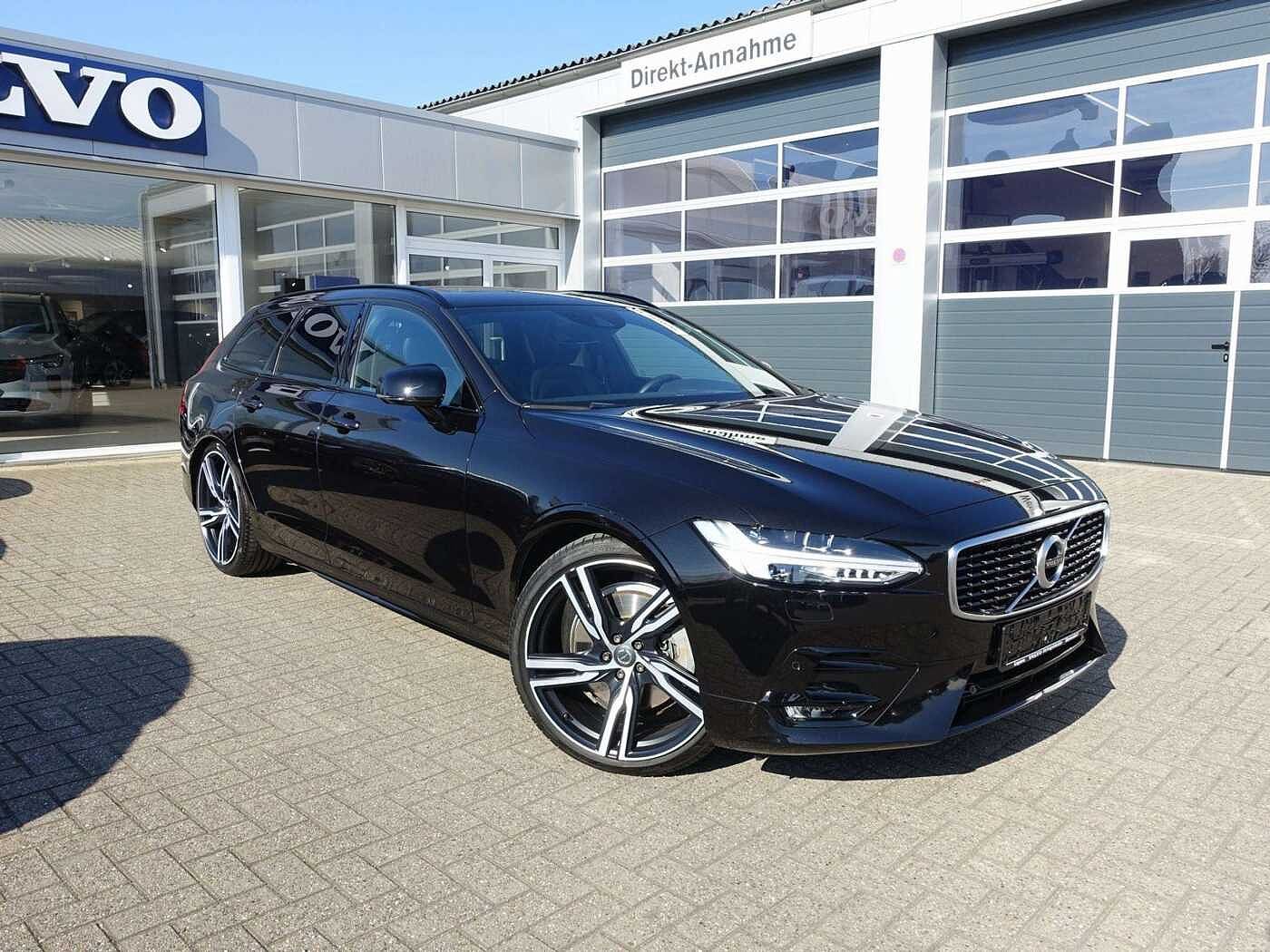 Volvo  T4 R-DESIGN 8-Gang Geartronic/Pano/AHK/CAM