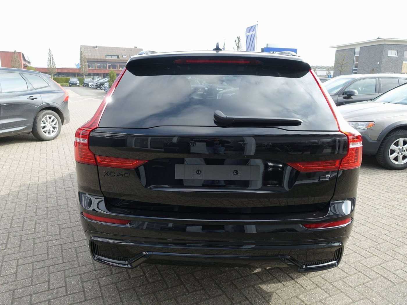 Volvo  Recharge Black Edition Ultimate T8 AWD/360°