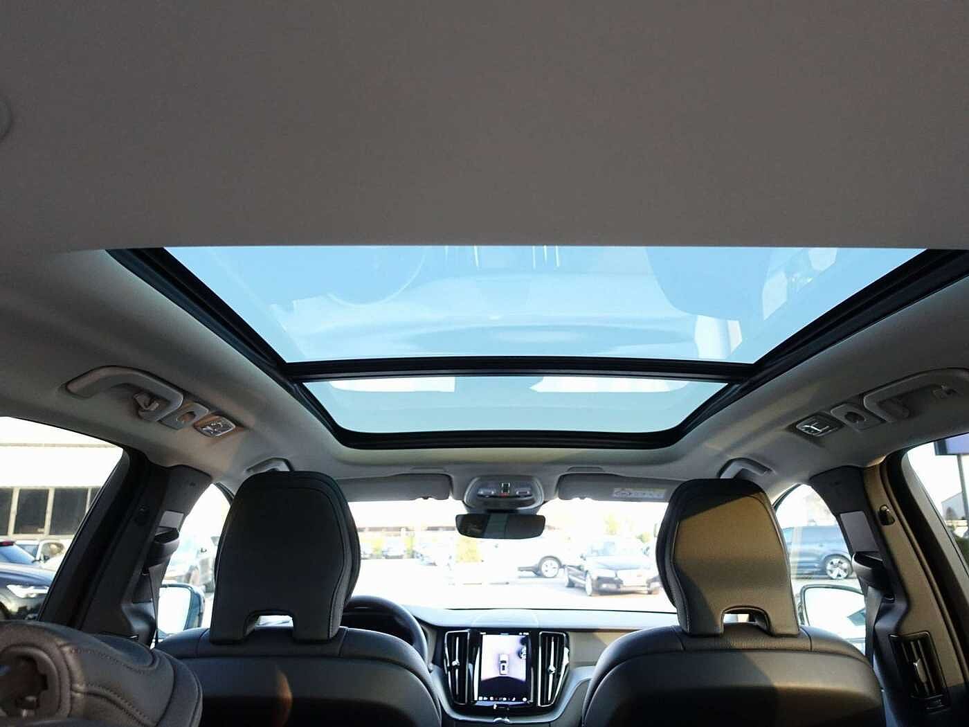Volvo  Recharge Plus T8 AWD/360°/Pano/BLIS/H&K