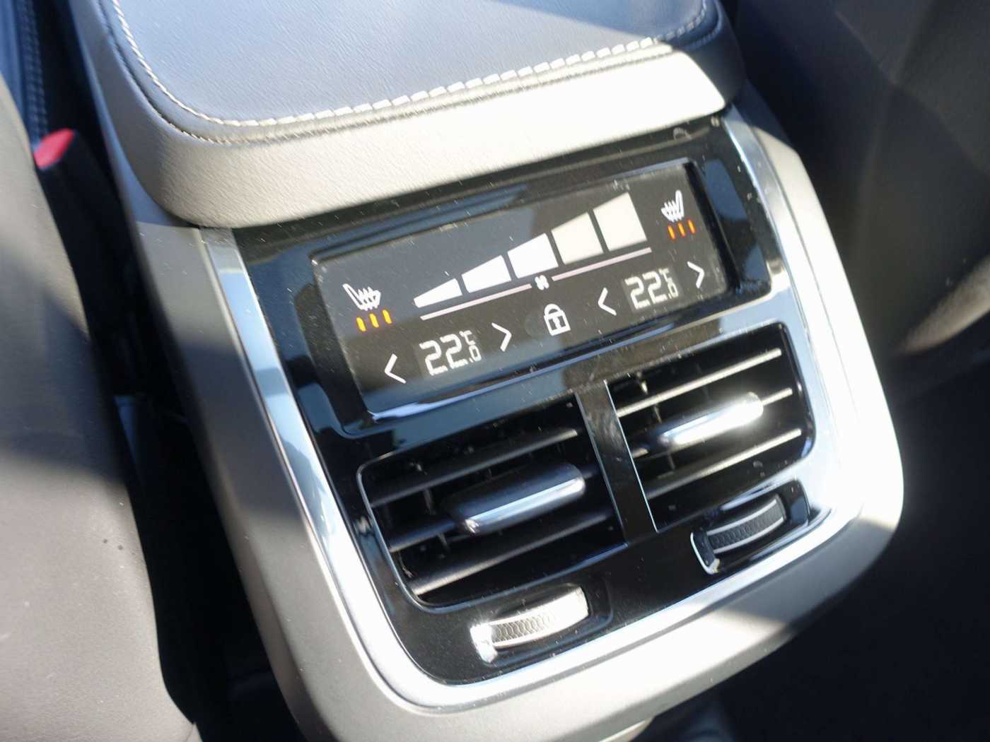 Volvo  Recharge Plus T8 AWD/Luftfw. /360°Cam/Pano