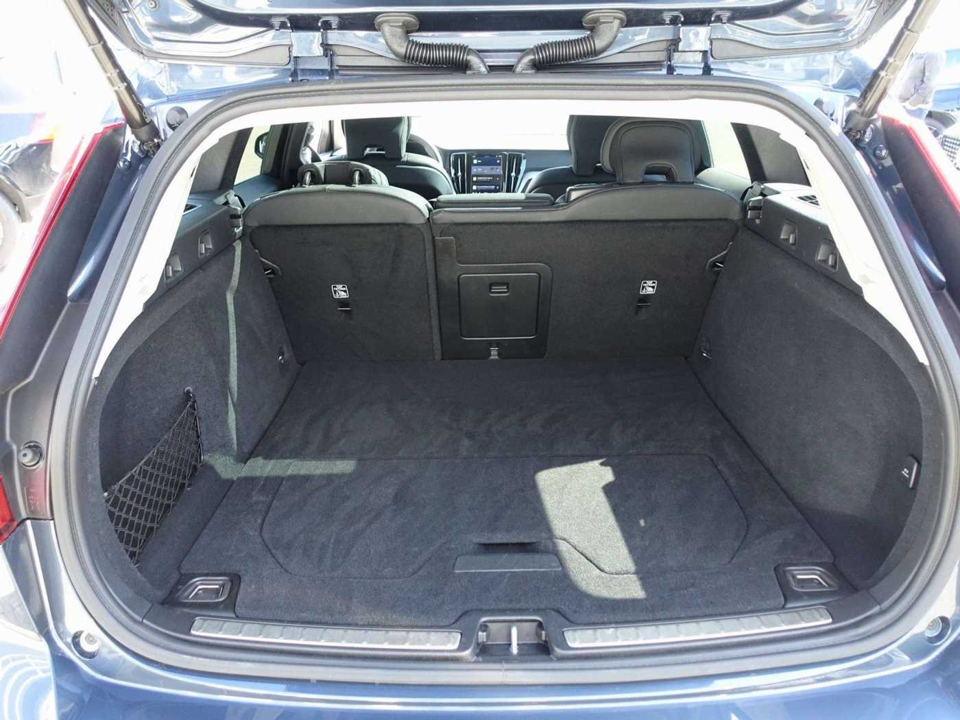 Volvo  Ultimate B5 AWD/HeadUP/Pano