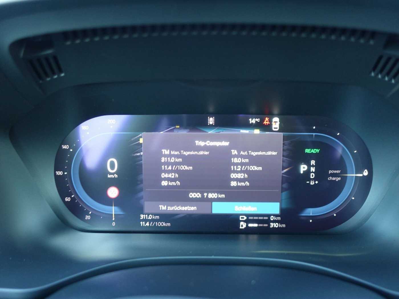 Volvo  Recharge Black Edition Plus T6 AWD/Four-C