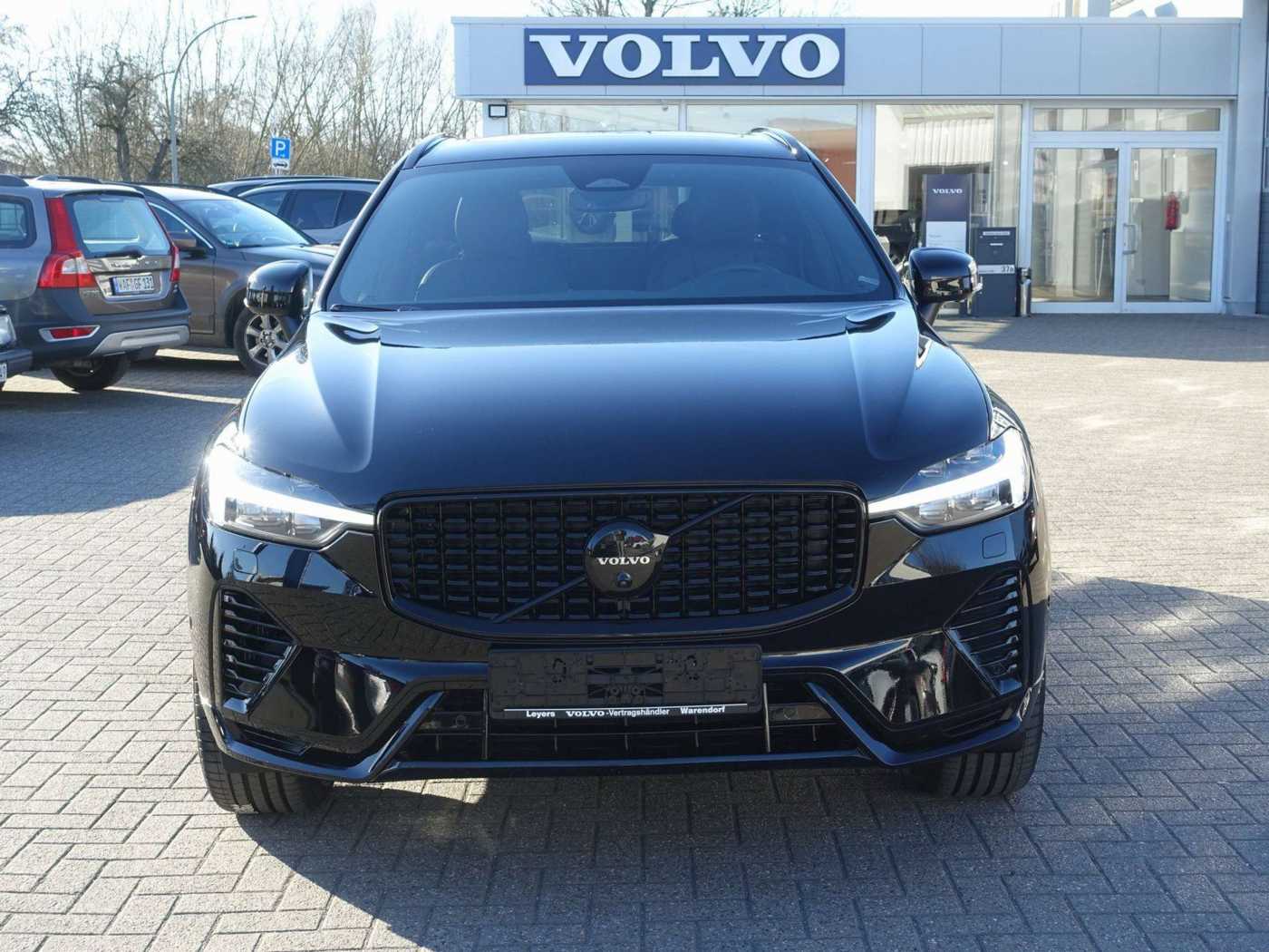 Volvo  Recharge Black Edition Plus T6 AWD/Four-C