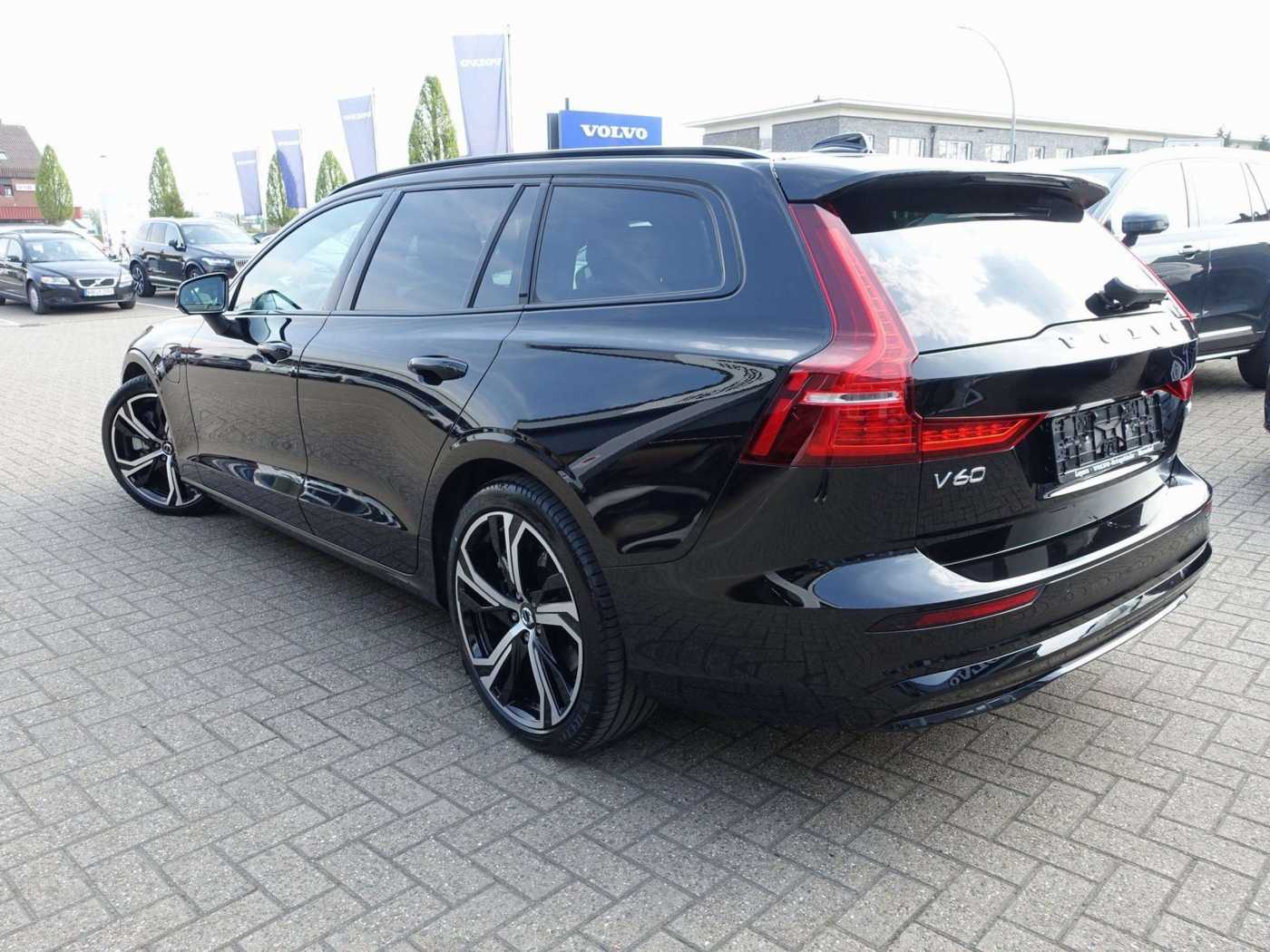 Volvo  Plus Dark T6 AWD/H&K/Kamera/BLIS/Memory