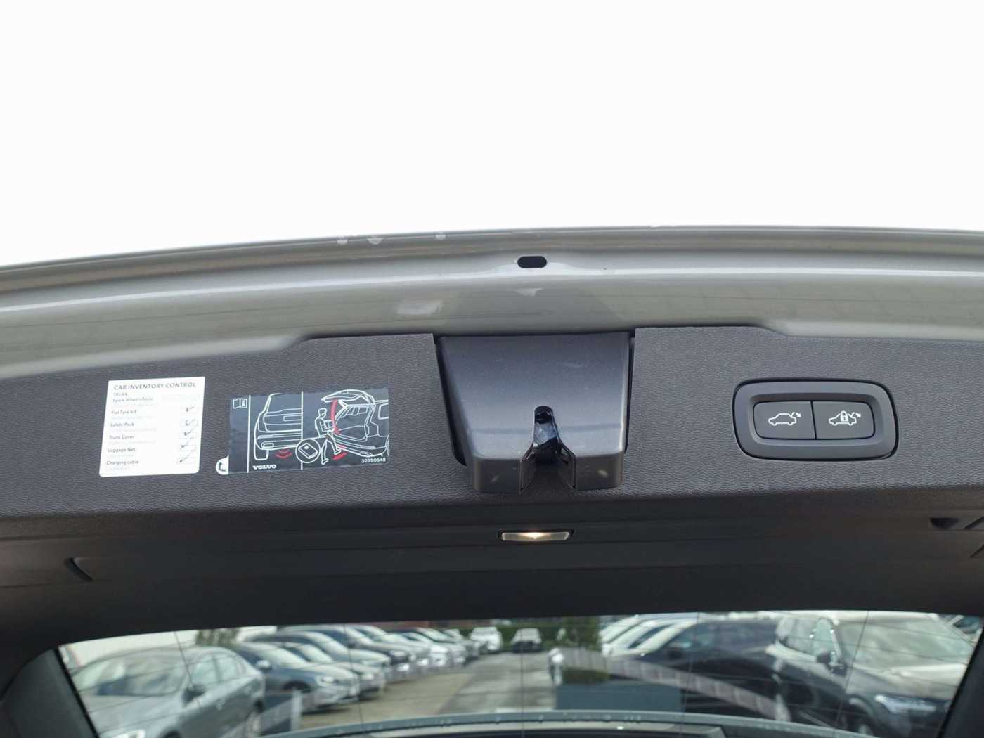 Volvo  Ultra T6 AWD Plug-in Hybrid/Pano. /360°Cam