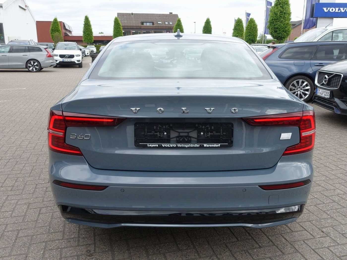 Volvo  Recharge Ultimate T8 AWD/H&K/360°/HeadUP