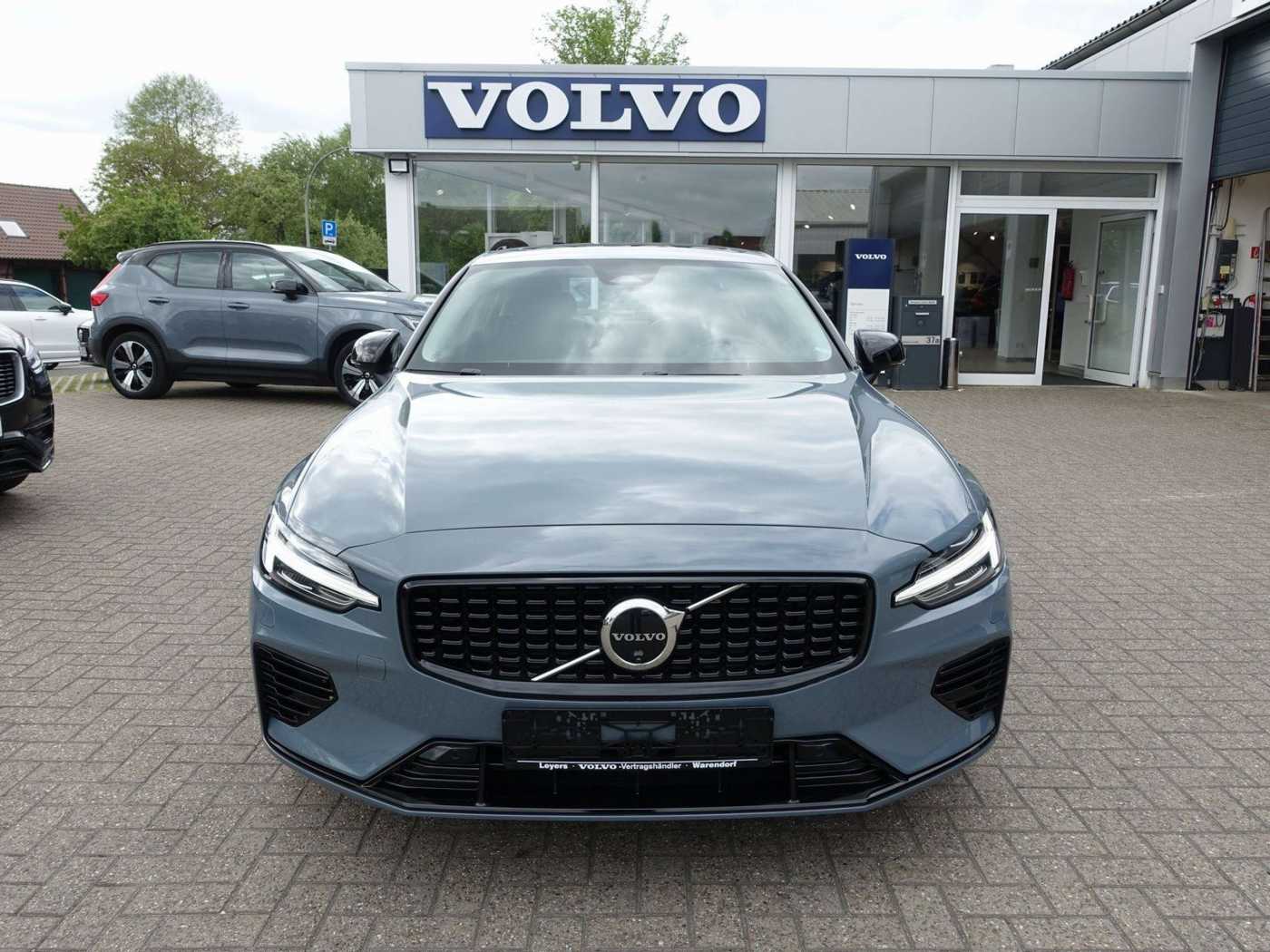 Volvo  Recharge Ultimate T8 AWD/H&K/360°/HeadUP
