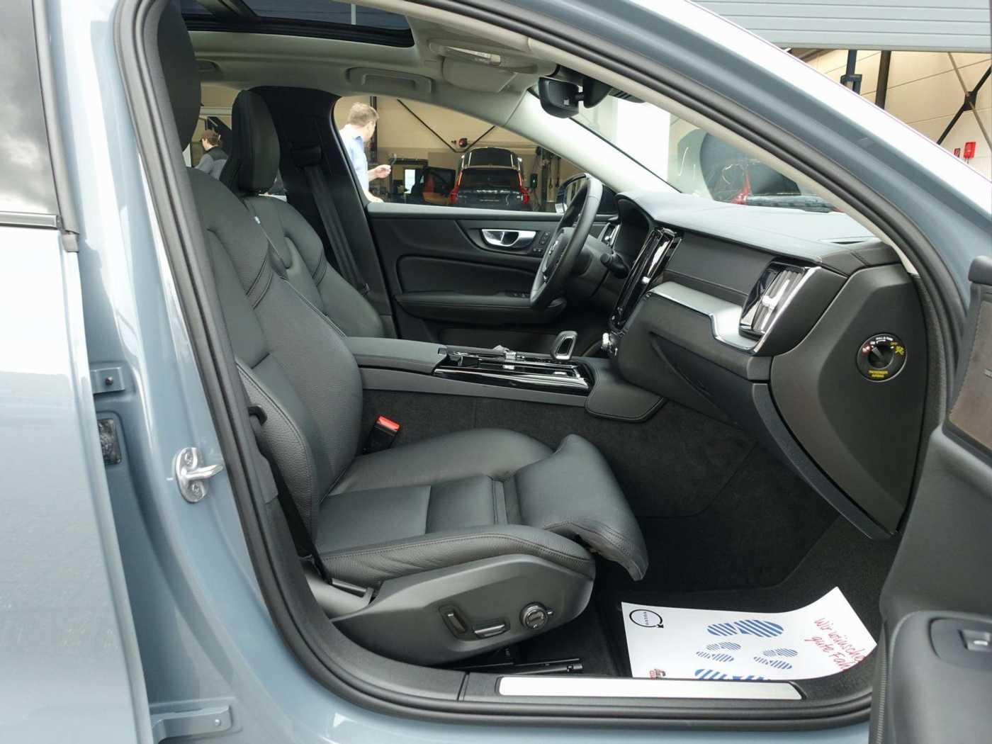 Volvo  Recharge Ultimate T8 AWD/H&K/360°/HeadUP