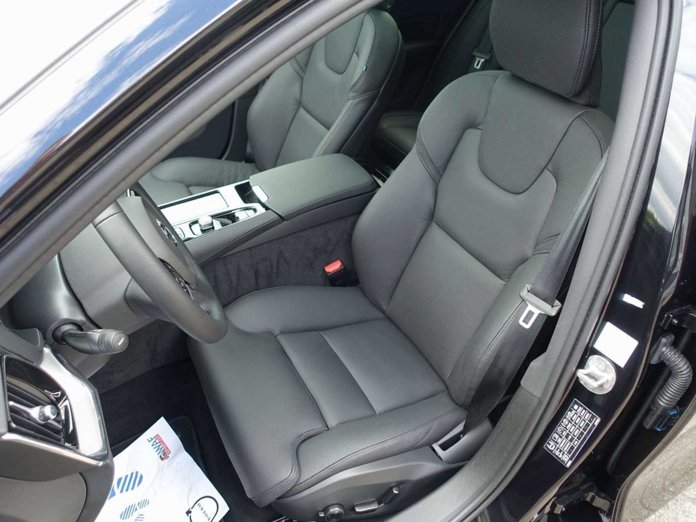 Volvo  Plus T6 AWD/360°/Pano/HeadUP/H&K/Memory