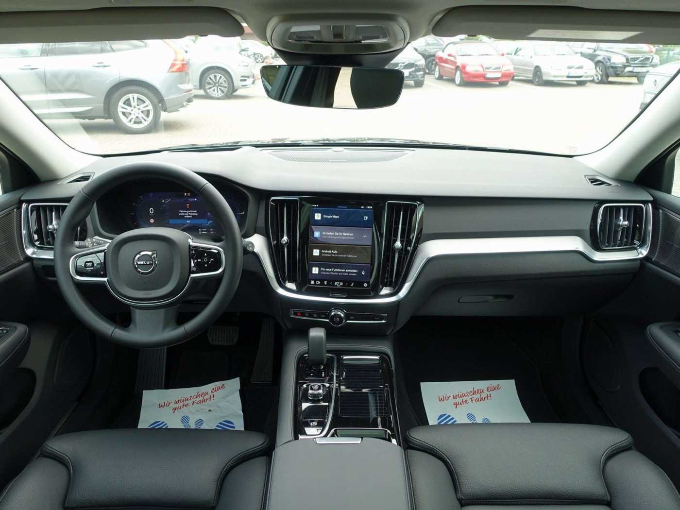 Volvo  Plus T6 AWD/360°/Pano/HeadUP/H&K/Memory