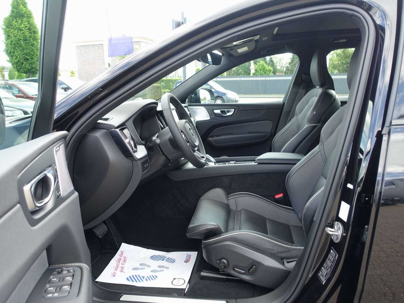 Volvo  Black Edition Plus T6 AWD/B&W/HeadUP/360°