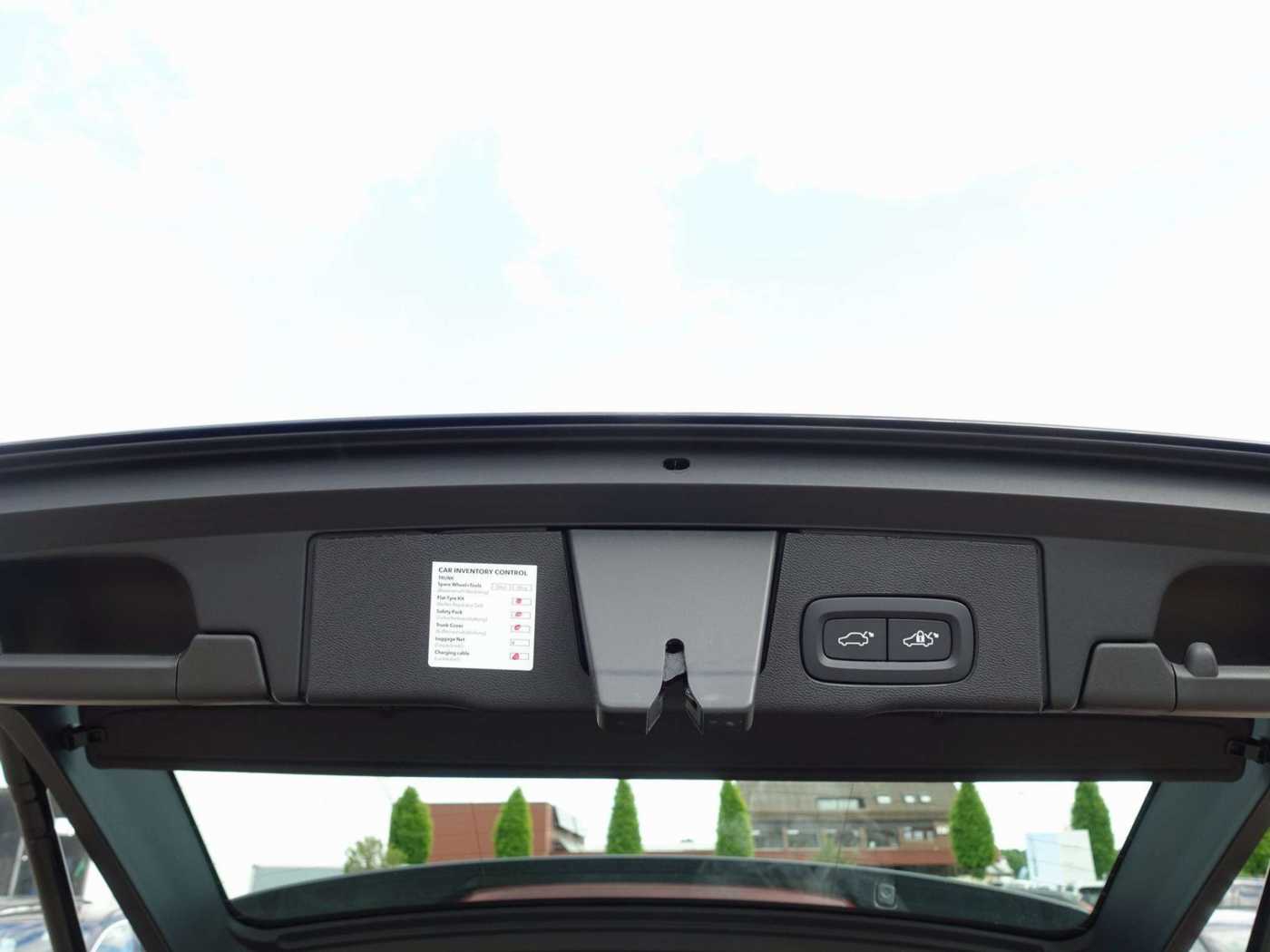 Volvo  Black Edition Plus T6 AWD/B&W/HeadUP/360°