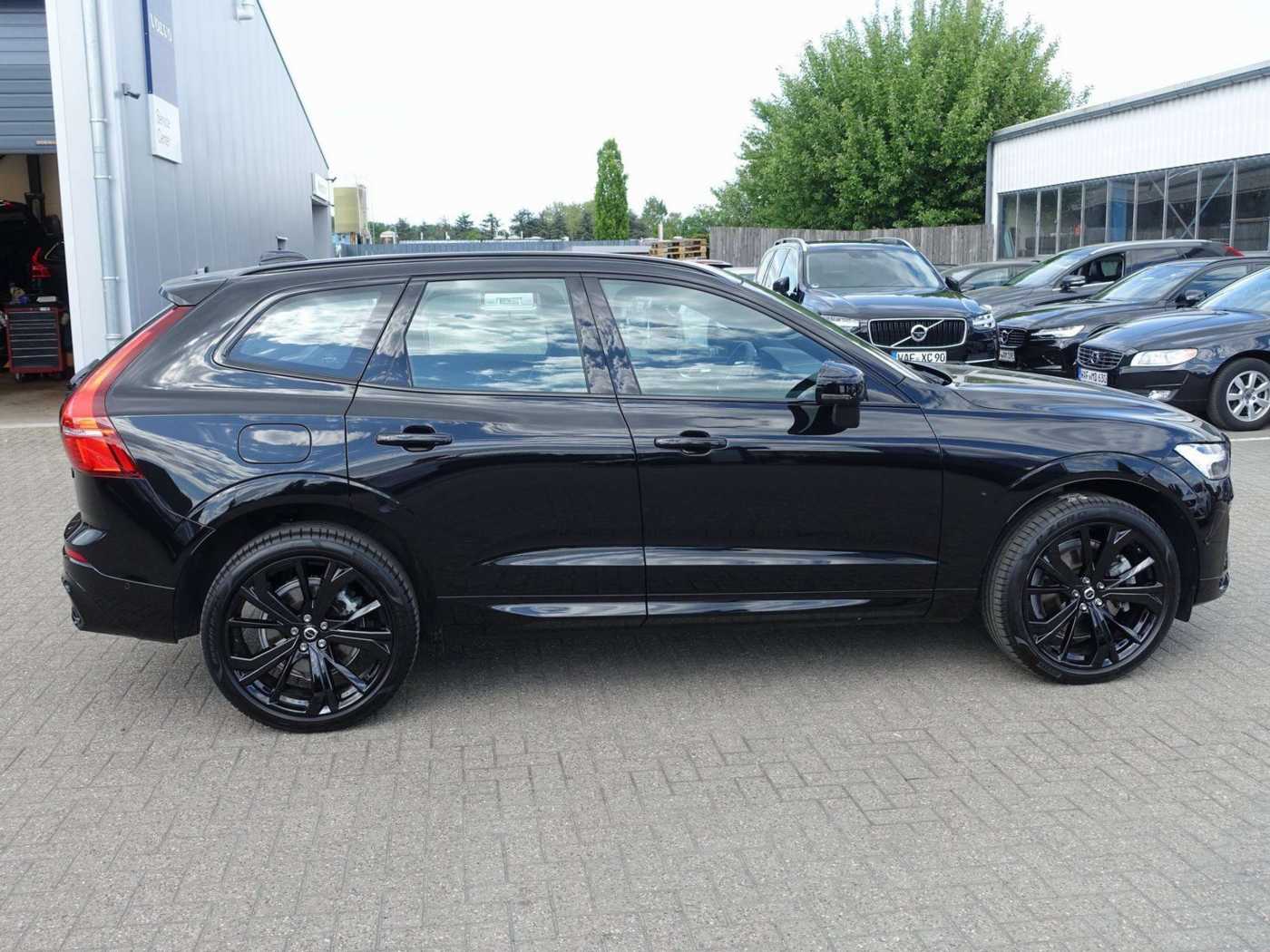 Volvo  Black Edition Plus T6 AWD/B&W/HeadUP/360°