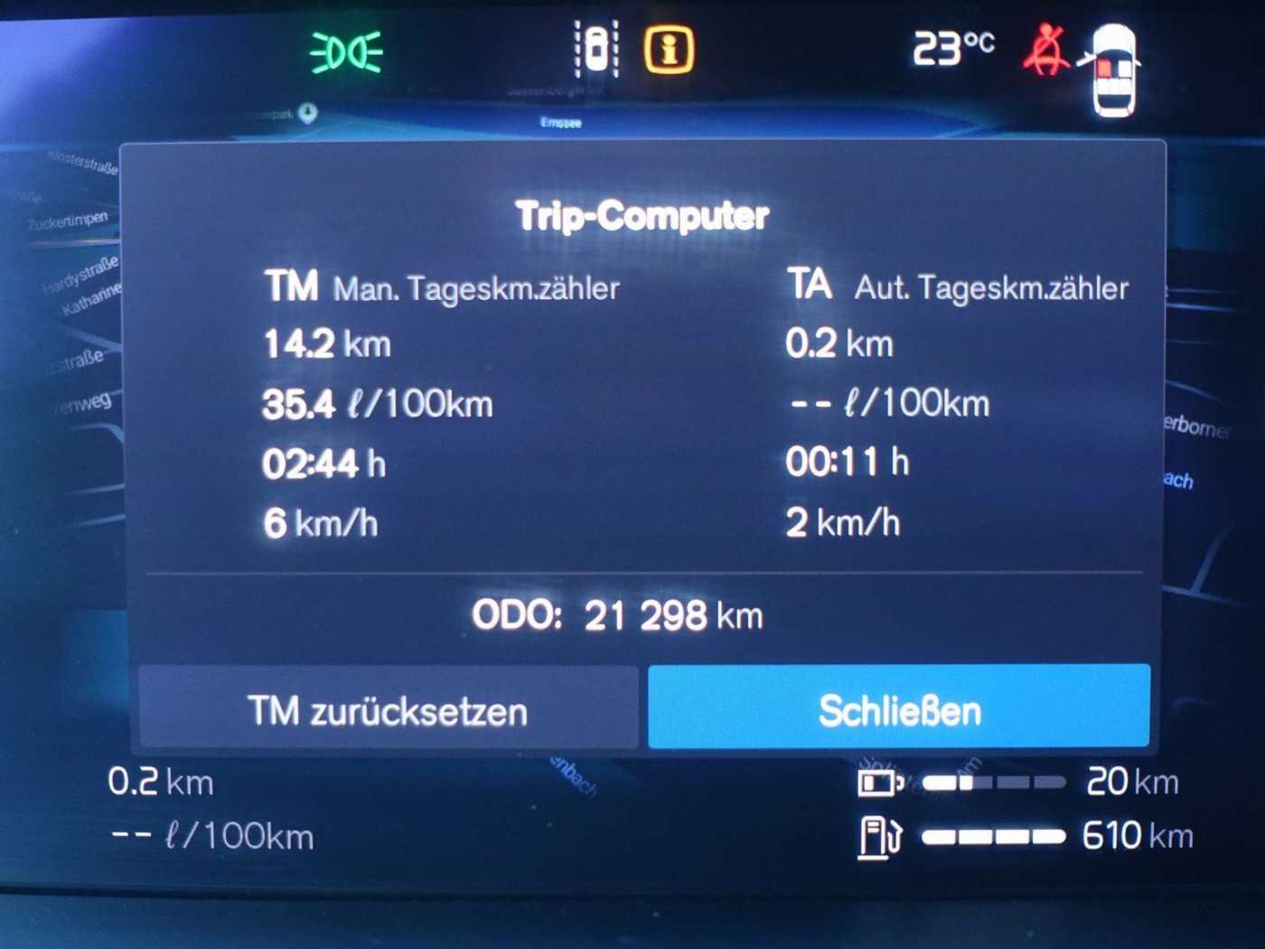 Volvo  Ultimate Dark T8 AWD B&W/360°KAM/FOUR-C/HUD