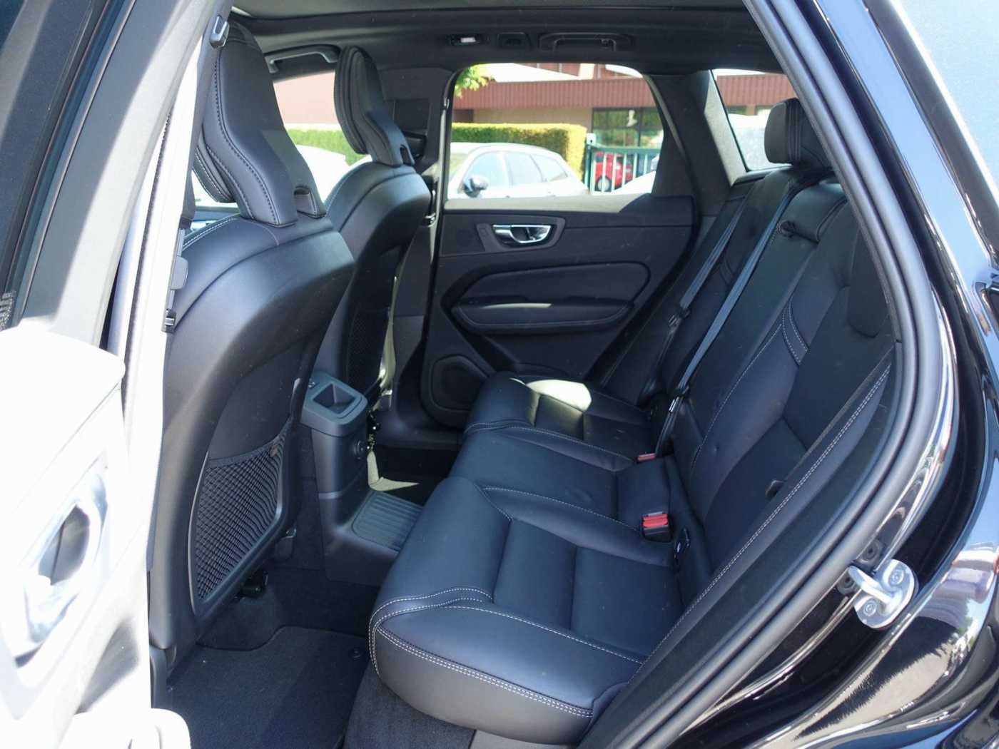 Volvo  Recharge Black Edition Plus T6 AWD/360°Cam