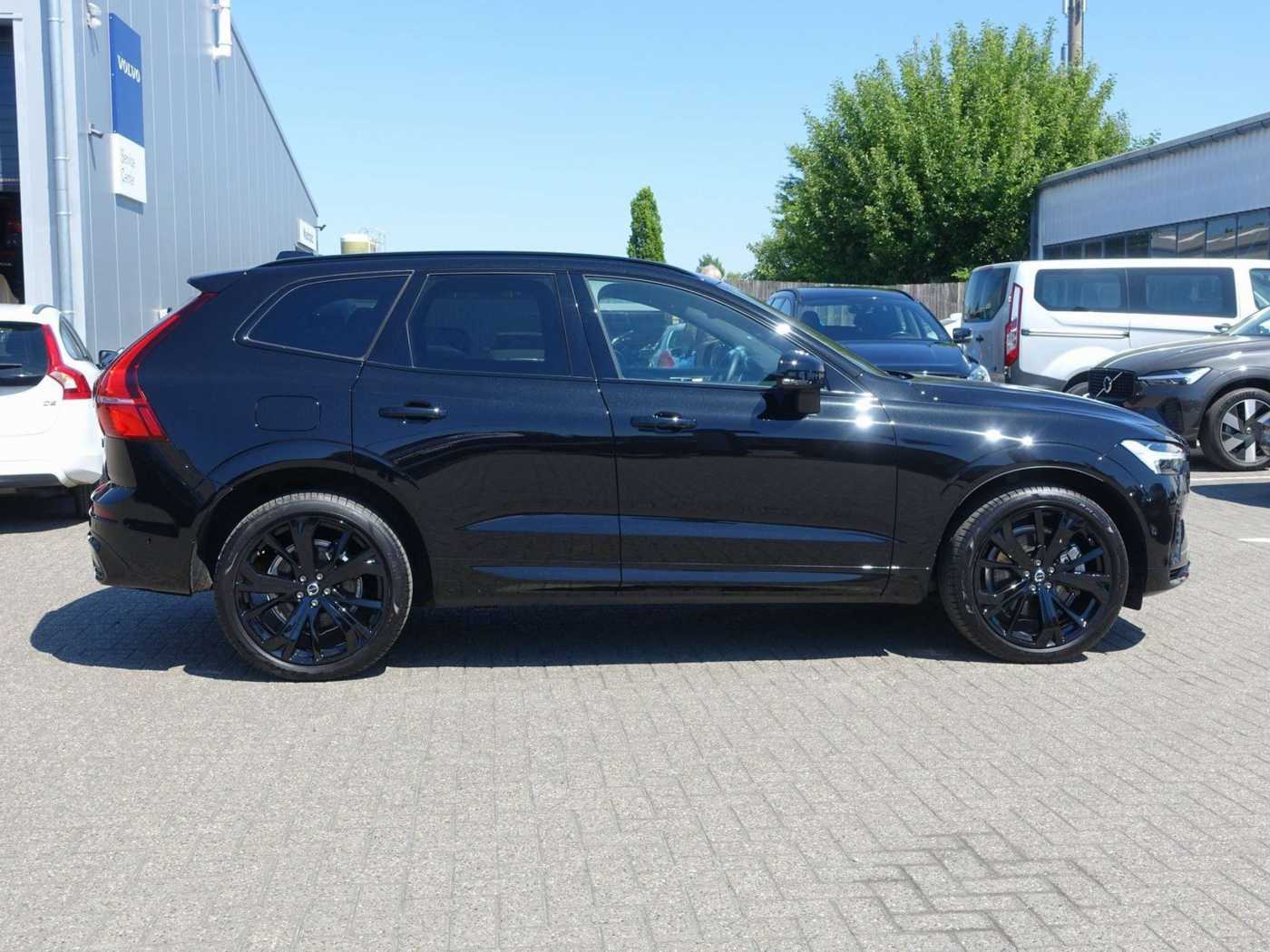 Volvo  Recharge Black Edition Plus T6 AWD/360°Cam