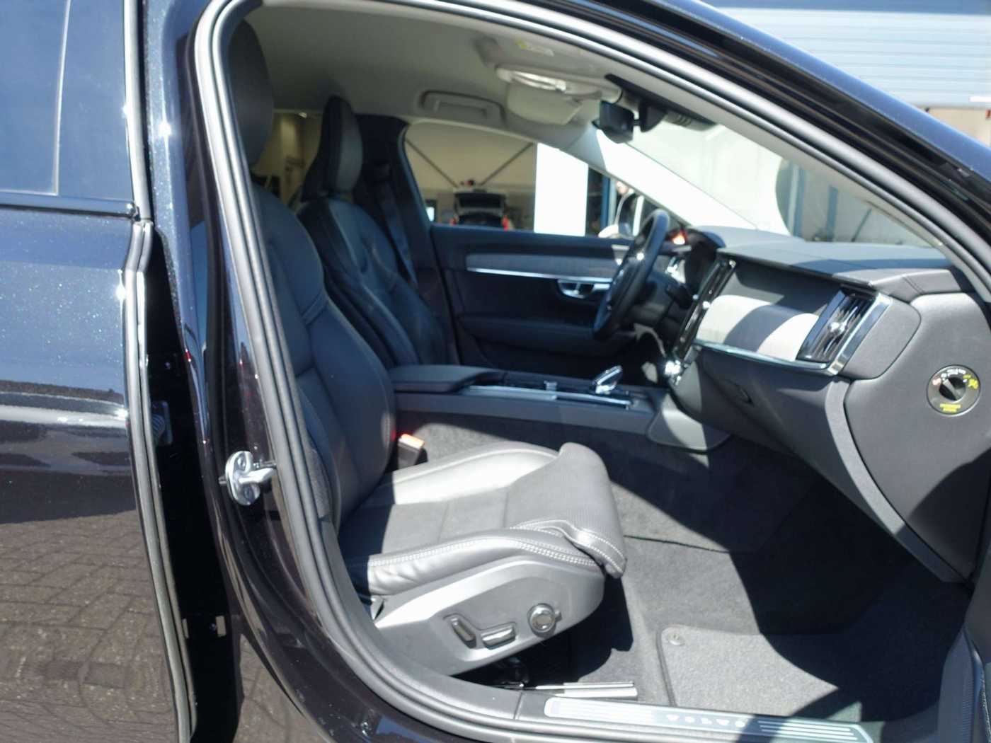 Volvo  Plus B5 AWD/360°/H&K/AHK/BLS
