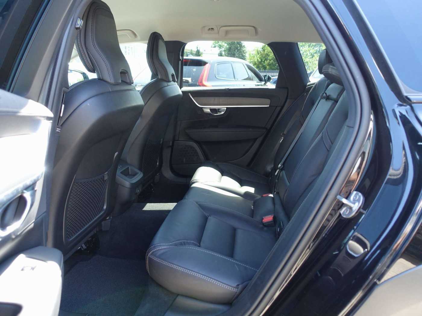 Volvo  Plus B5 AWD/360°/H&K/AHK/BLS
