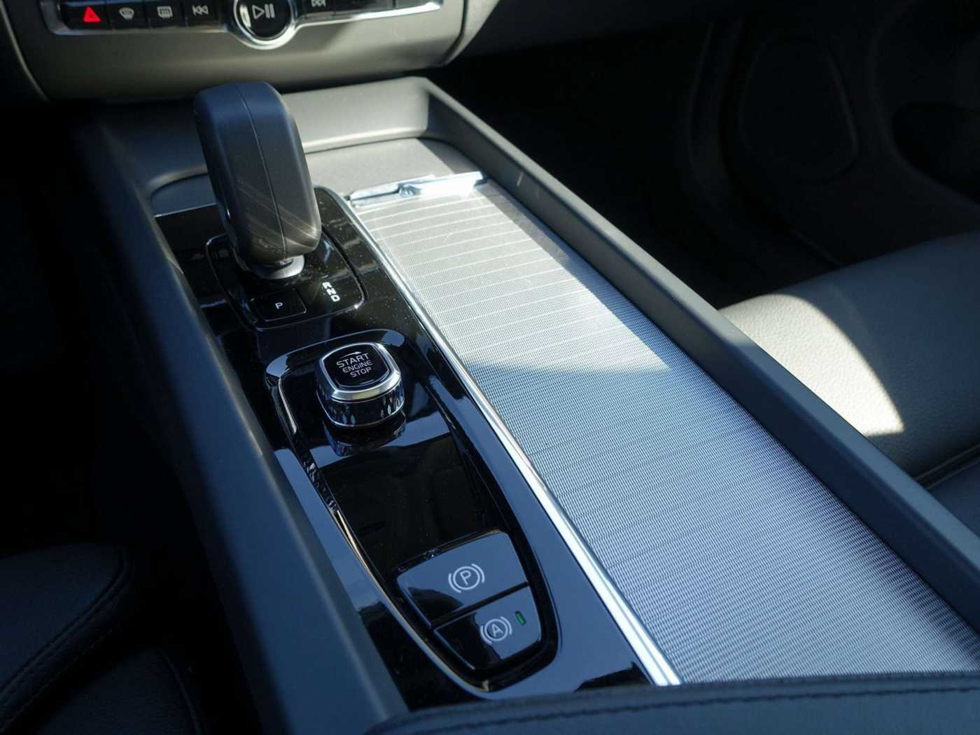 Volvo  Recharge Plus T8 AWD/360°/Pano/Carplay