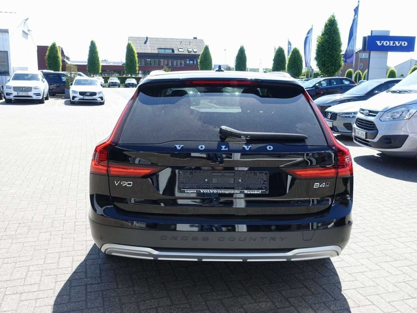 Volvo  V90 B4 Cross Country Plus AWD/360°/H&K/AHK