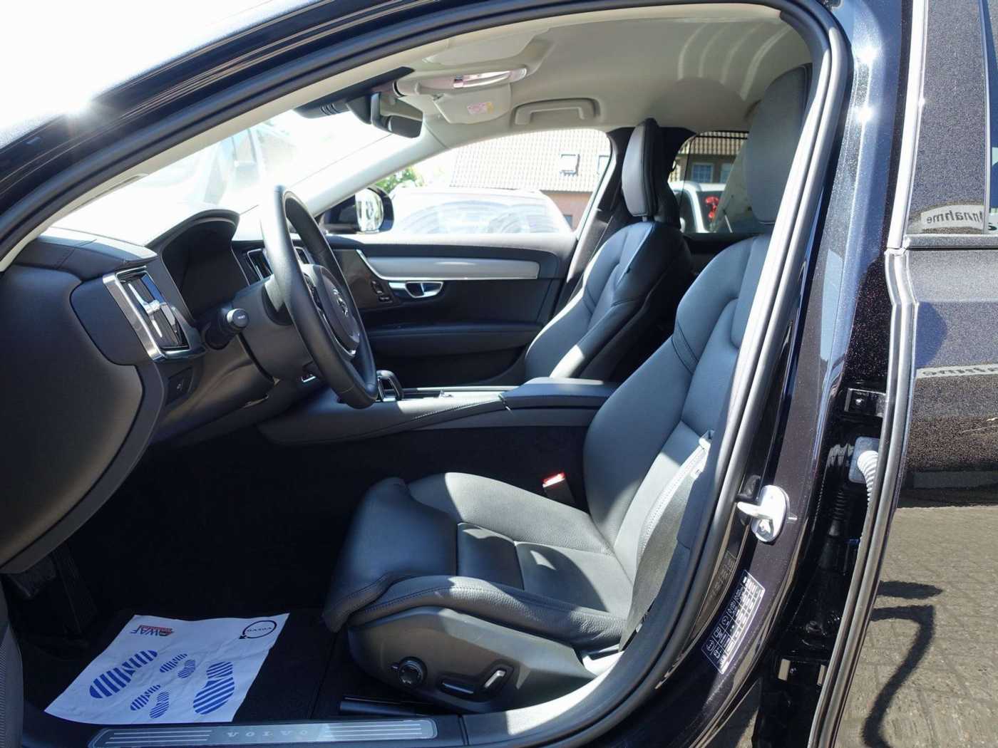 Volvo  V90 B4 Cross Country Plus AWD/360°/H&K/AHK