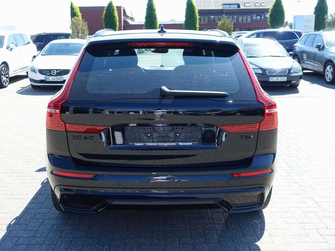 Volvo  Black Edition Plus T6 AWD/360°/B&W/Pano