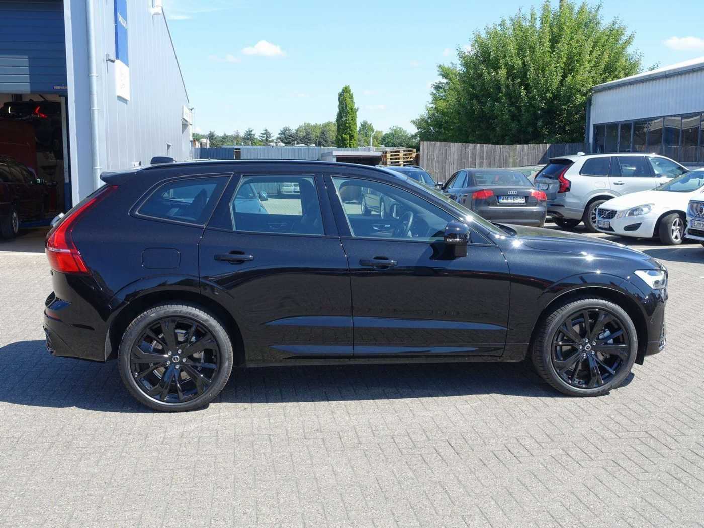 Volvo  Black Edition Plus T6 AWD/360°/B&W/Pano