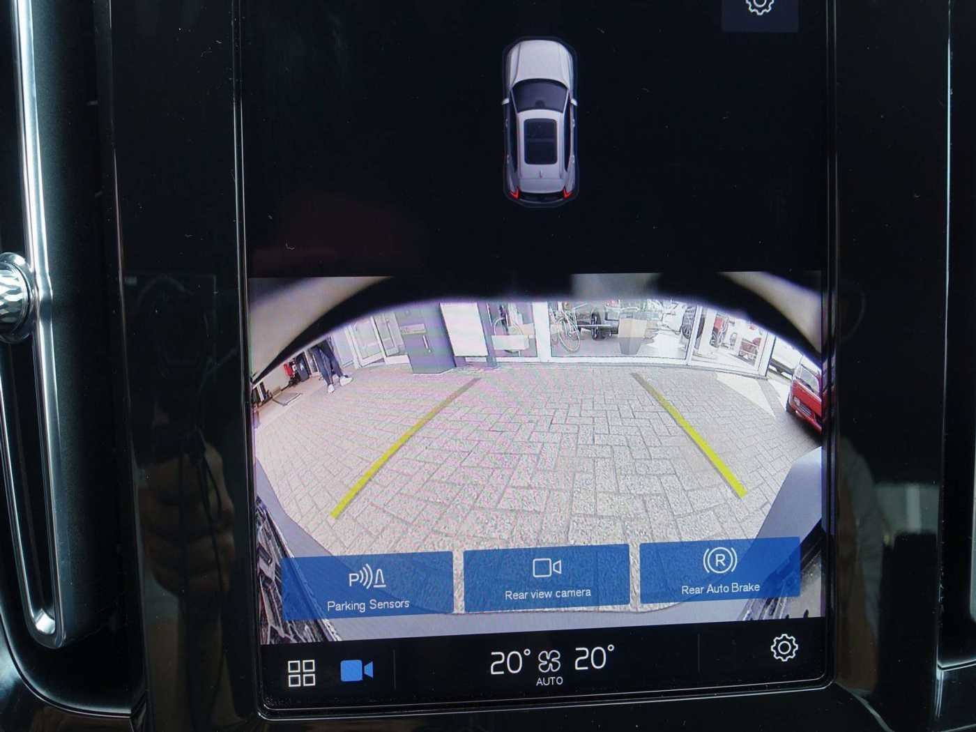 Volvo  Core B3 Mild-Hybrid/Kamera/Carplay