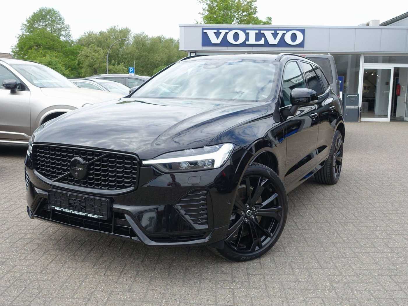 Volvo  Black Edition Plus T6 AWD/B&W/Pano/360°/BLS