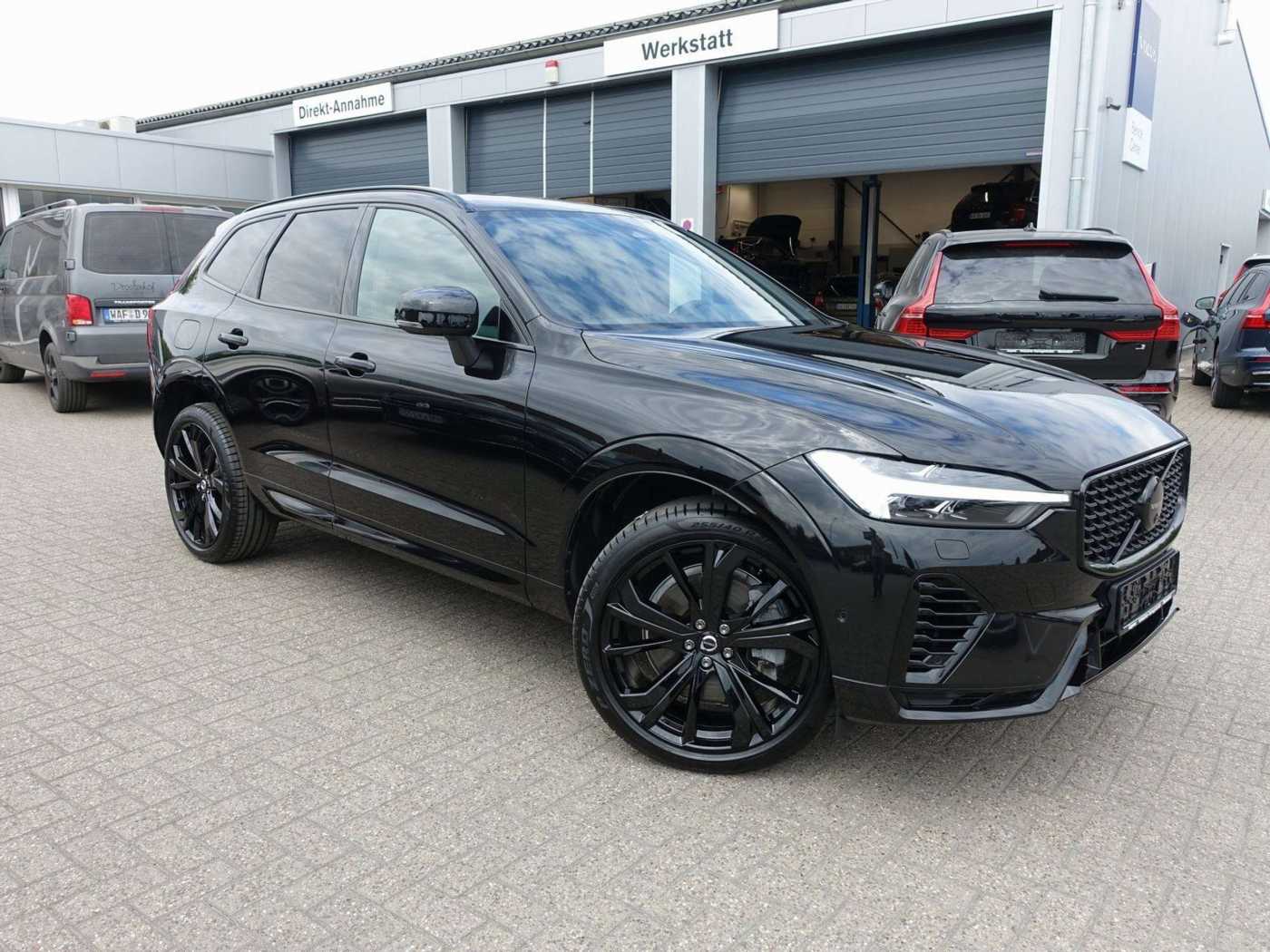 Volvo  Black Edition Plus T6 AWD/B&W/Pano/360°/BLS