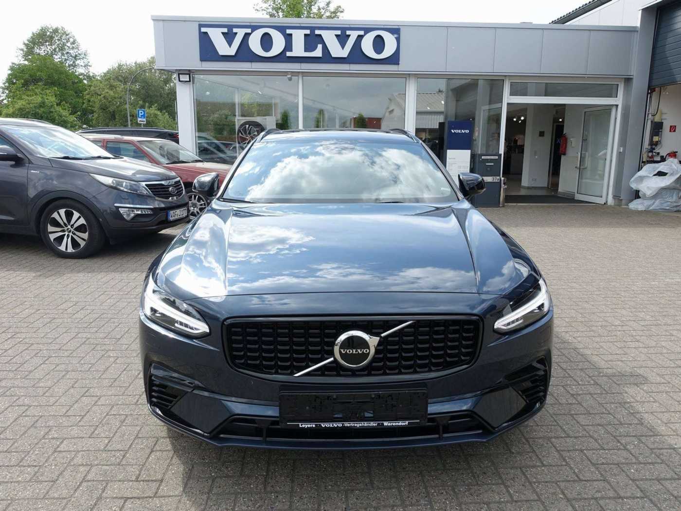 Volvo  T6 Recharge R-Design/AHK/H&K/Kamera/Pano
